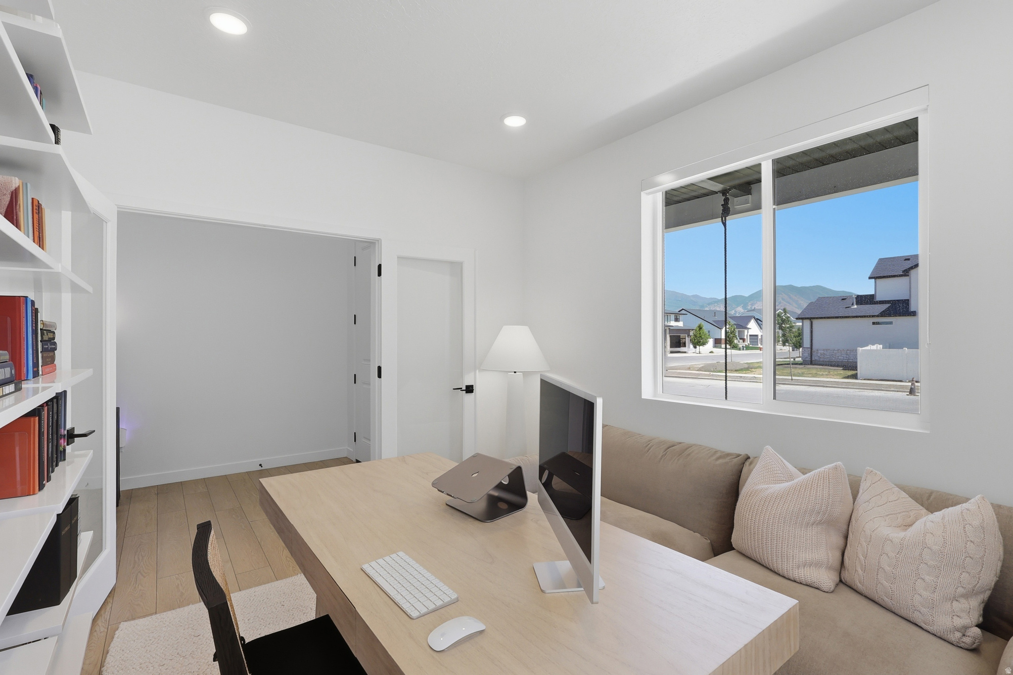 MAPLETON HEIGHTS - Residential