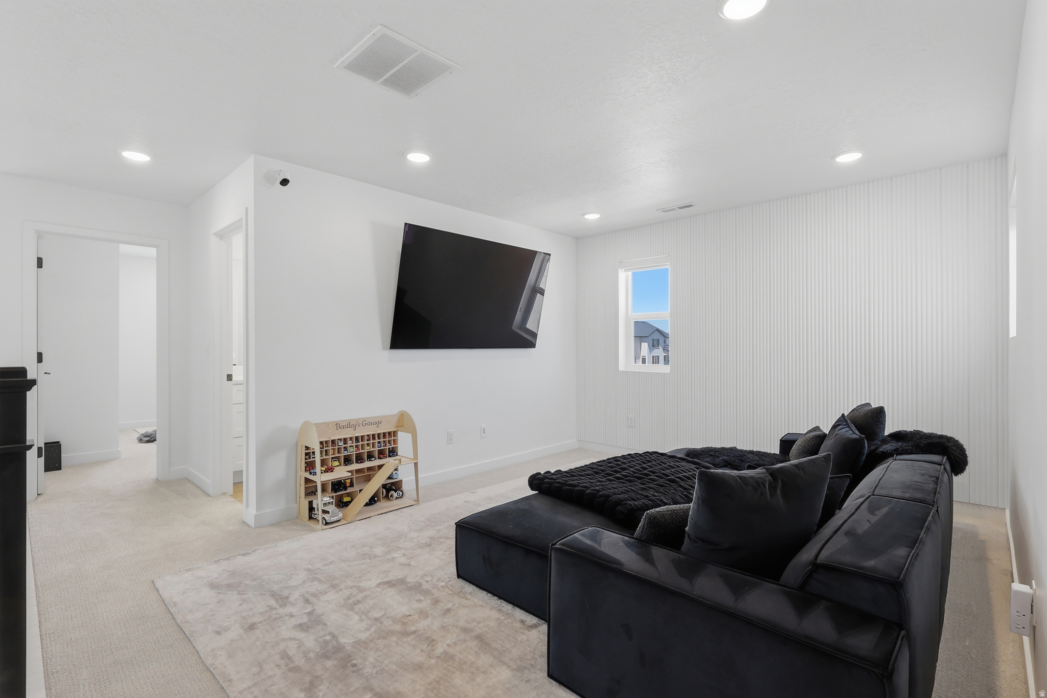 MAPLETON HEIGHTS - Residential