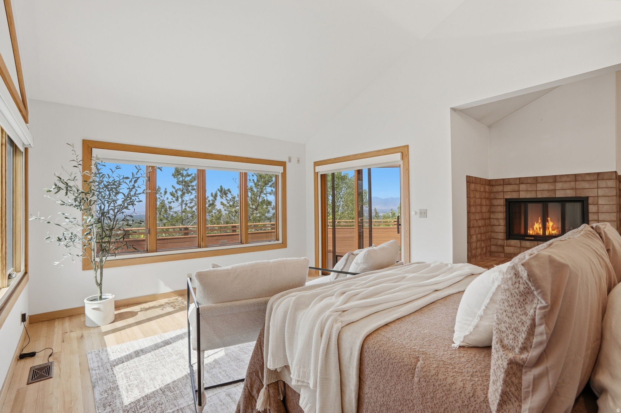 BENCHMARK - Residential