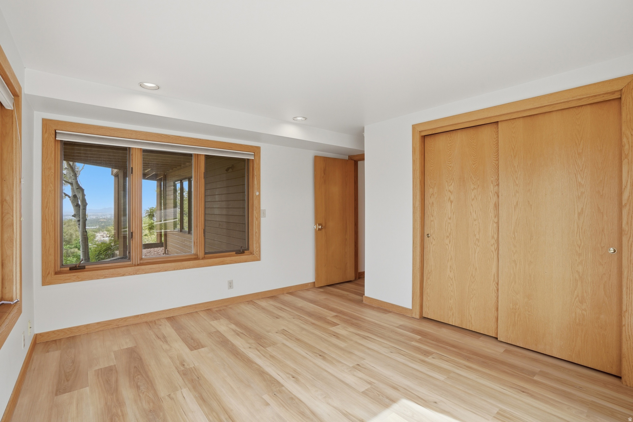 BENCHMARK - Residential
