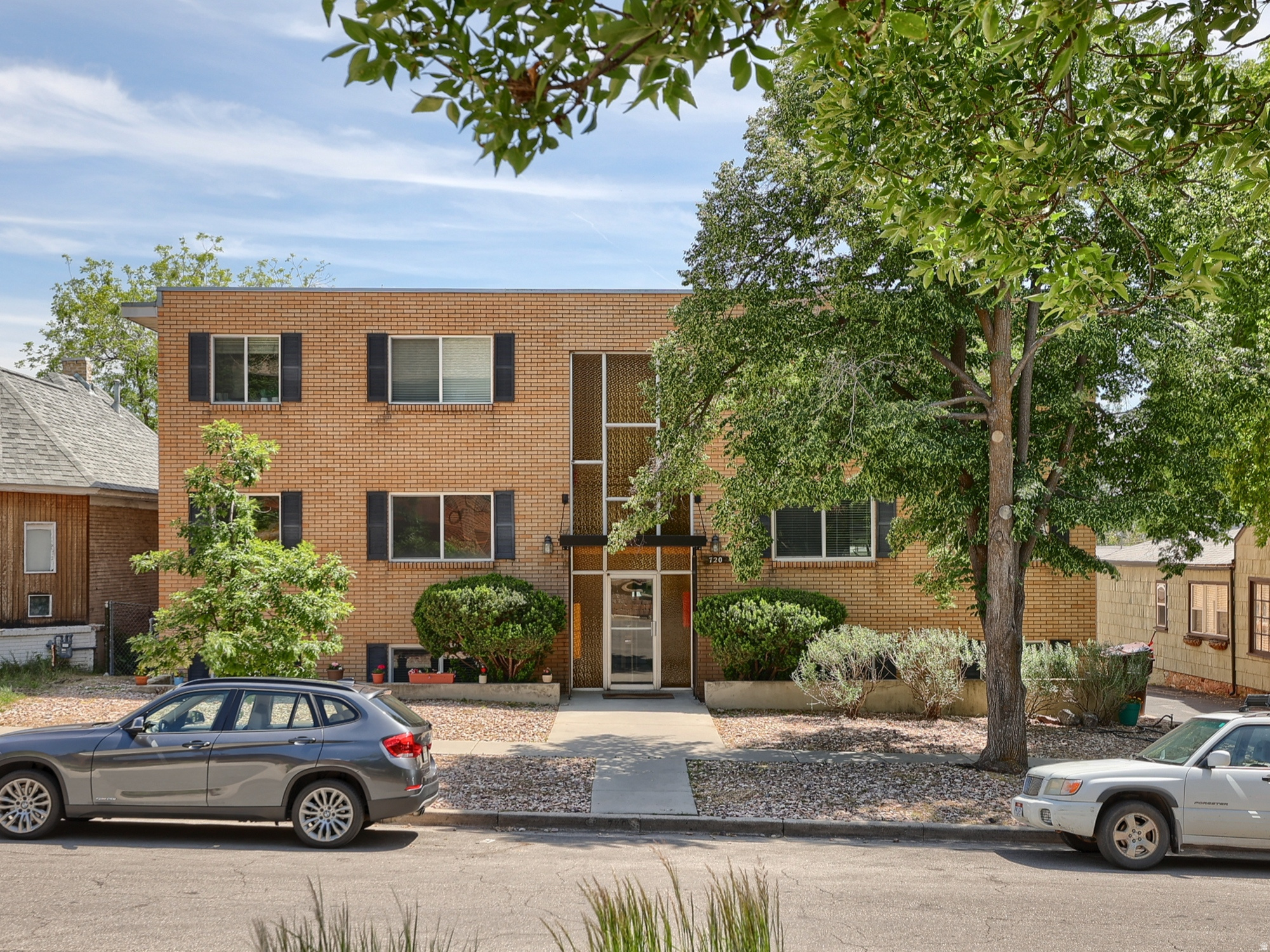 Light-filled Mid-Avenues two-bedroom condominium with an open, spacious layout, hardwood floors, and new carpet. Conveniently located near shopping, parks, grocery, dining, coffee, and other Avenues amenities, with quick access to downtown and the University of Utah. One covered parking space and a storage unit are included. Community patio area with space for outdoor seating and grilling. Square footage is provided as a courtesy estimate only. Buyers are advised to obtain an independent measurement and to verify all information.