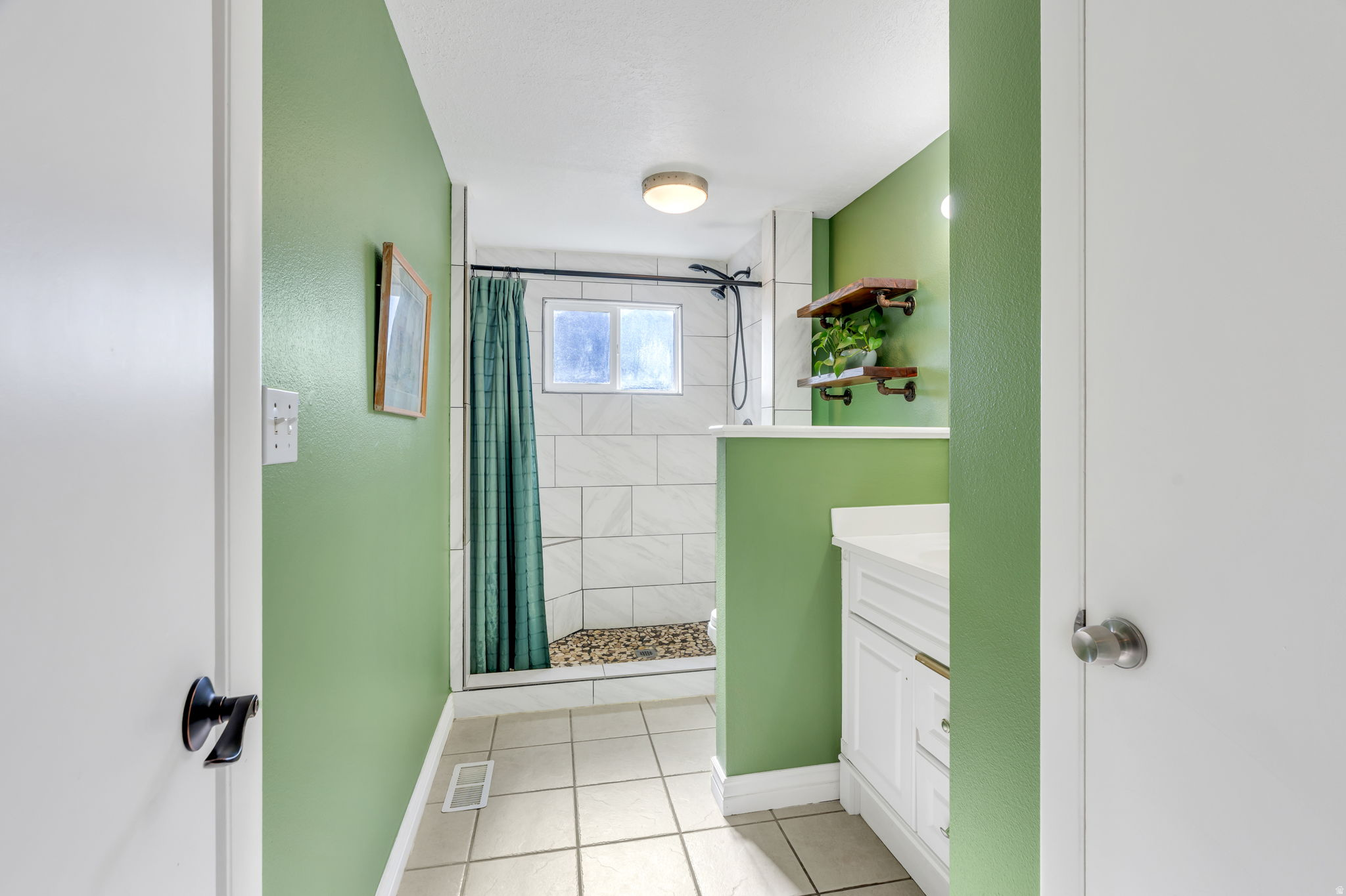 BICENTENNIAL ESTATES - Residential