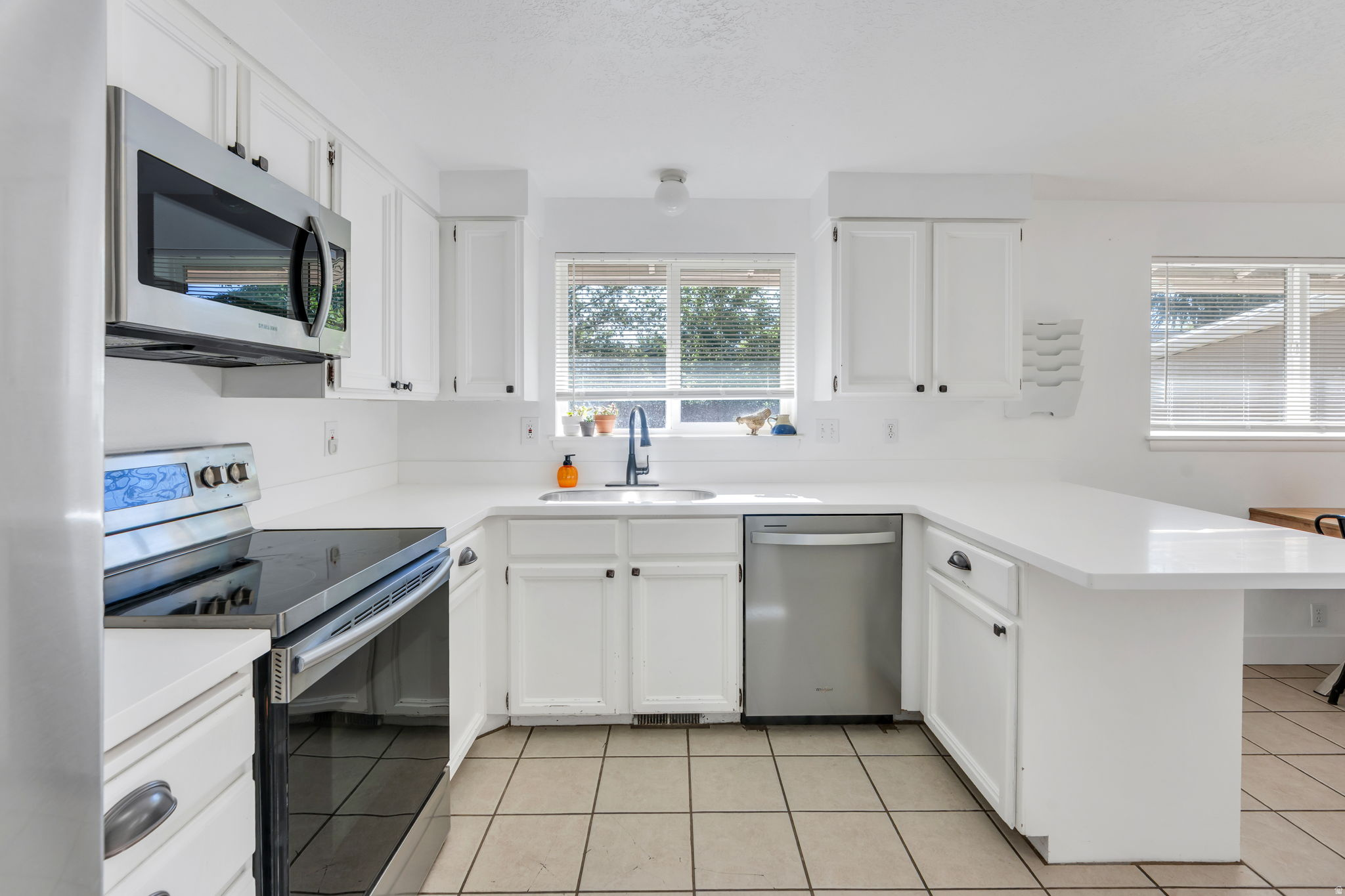 BICENTENNIAL ESTATES - Residential