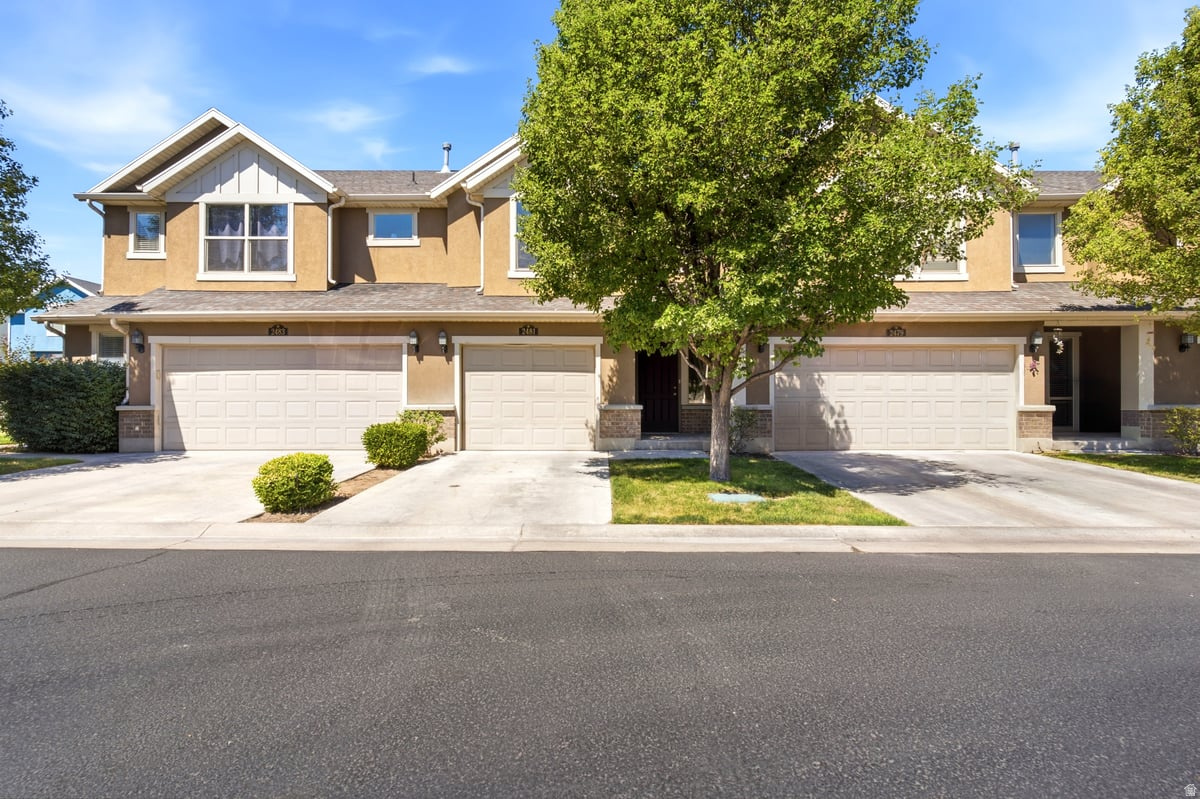 Completely remodeled and move-in ready! This beautiful 2-bedroom, 3-bath townhome has been thoughtfully updated from top to bottom. Enjoy brand-new carpet, fresh paint throughout, updated walls and finishes, new appliances, and a freshly painted garage. The spacious floor plan offers comfortable living with two full bathrooms and a one-car garage for added convenience. Pride of ownership shines throughout this home, making it an exceptional opportunity for first-time buyers, downsizers, or investors. Don't miss your chance to own this turnkey property!