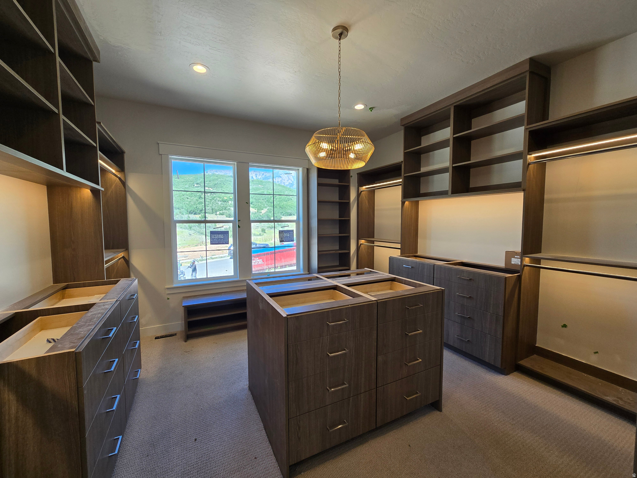 FRONTIER ESTATES - Residential