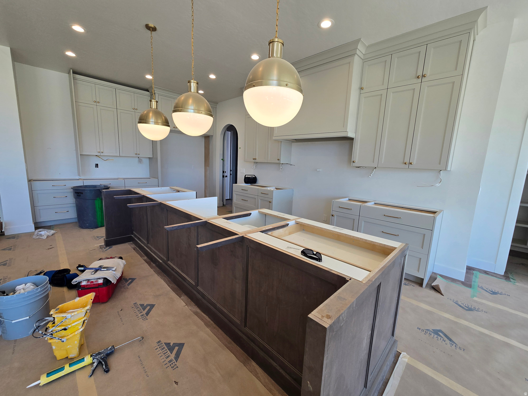 FRONTIER ESTATES - Residential