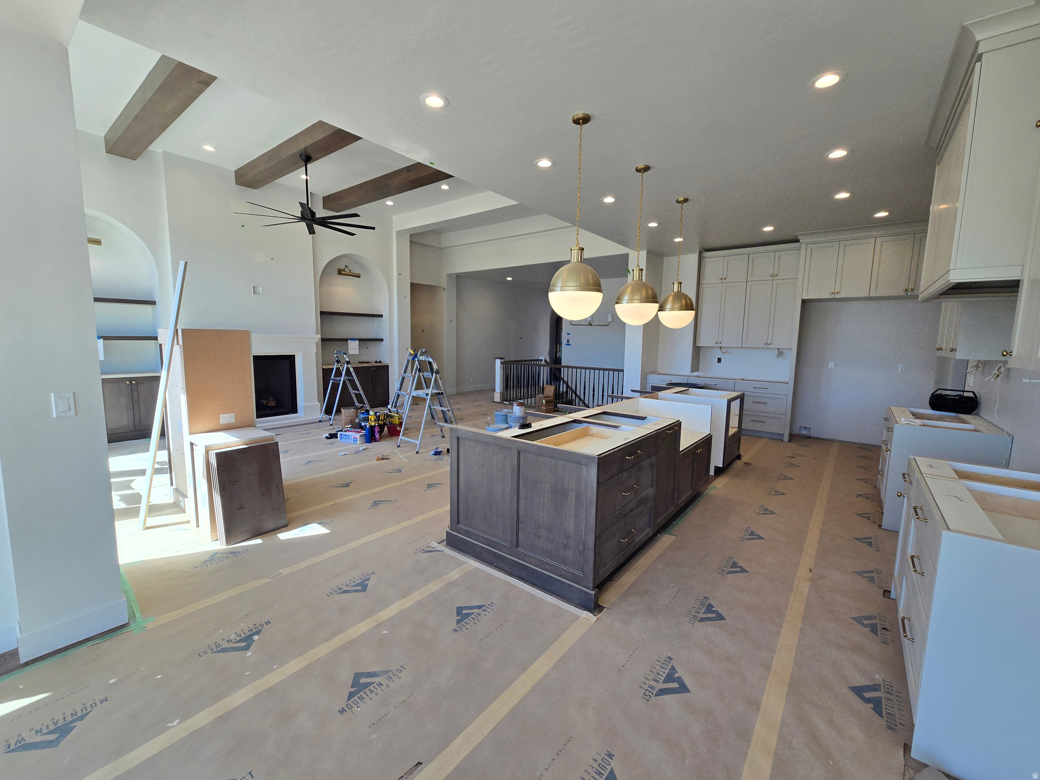 FRONTIER ESTATES - Residential
