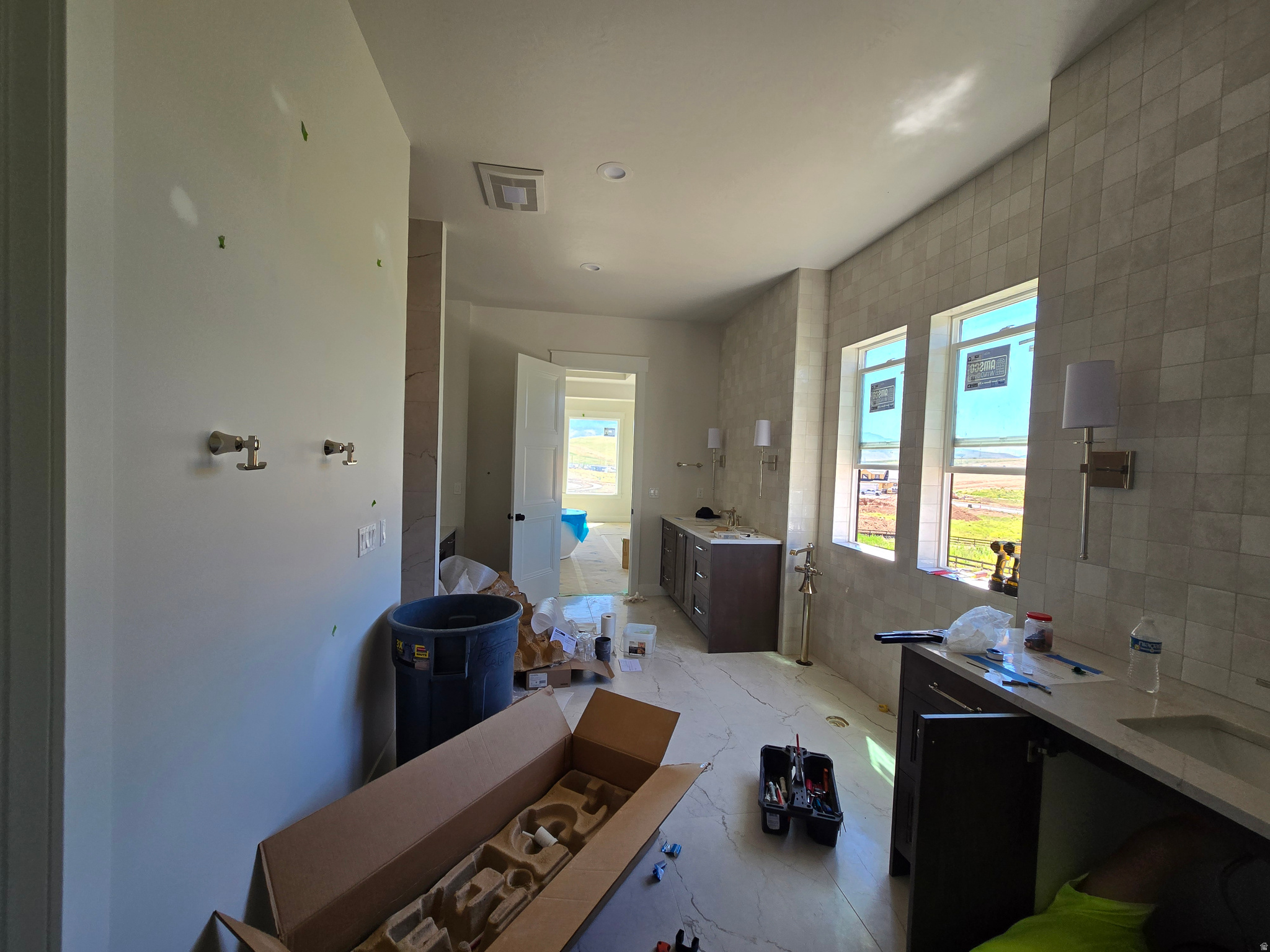 FRONTIER ESTATES - Residential