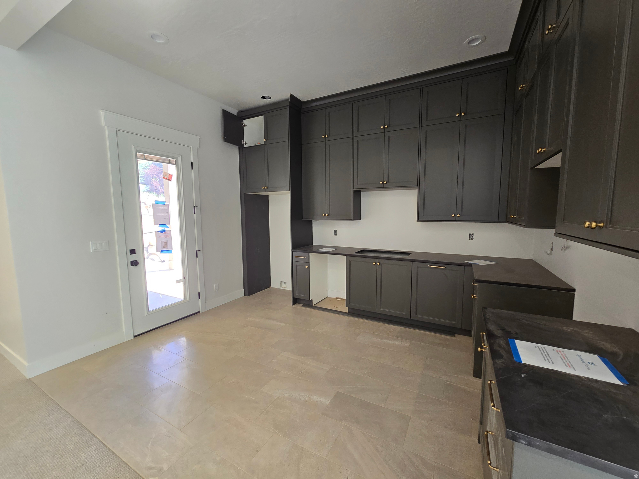 FRONTIER ESTATES - Residential
