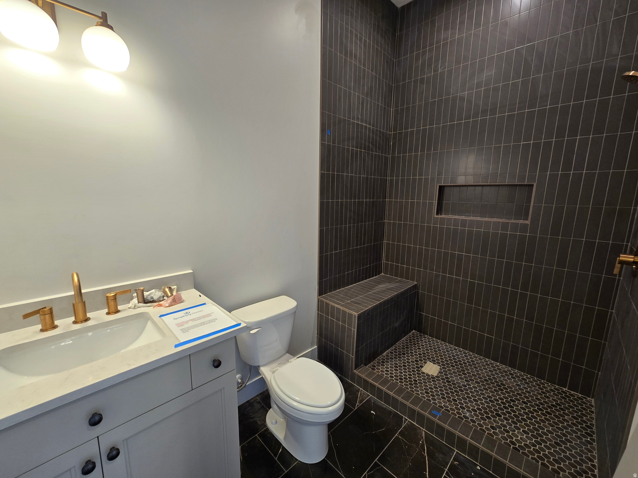 FRONTIER ESTATES - Residential