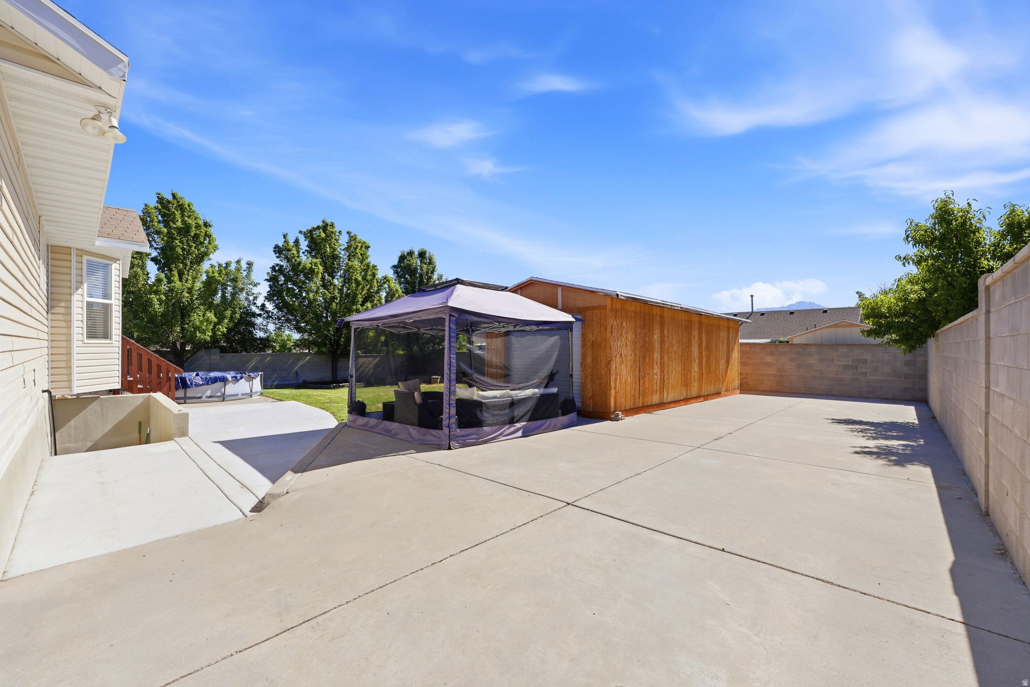 THE FOOTHILLS - Residential
