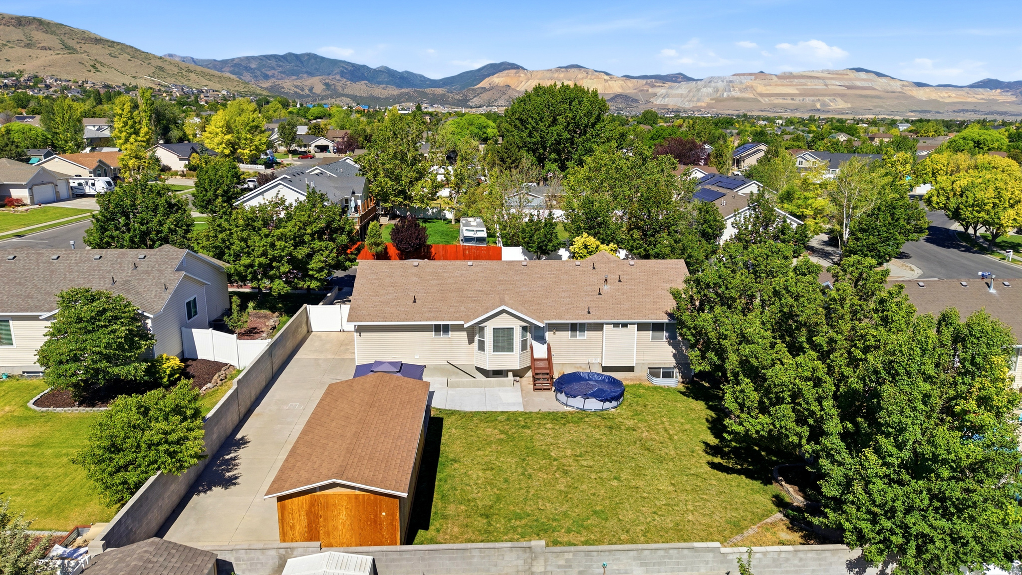 THE FOOTHILLS - Residential