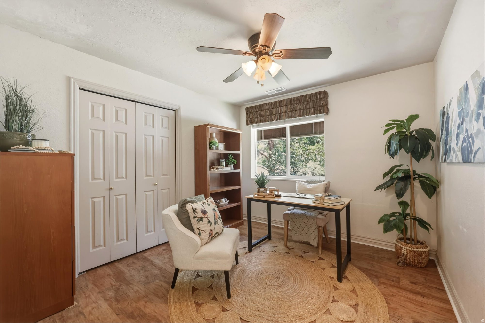 FRANKLIN PARK CONDO - Residential