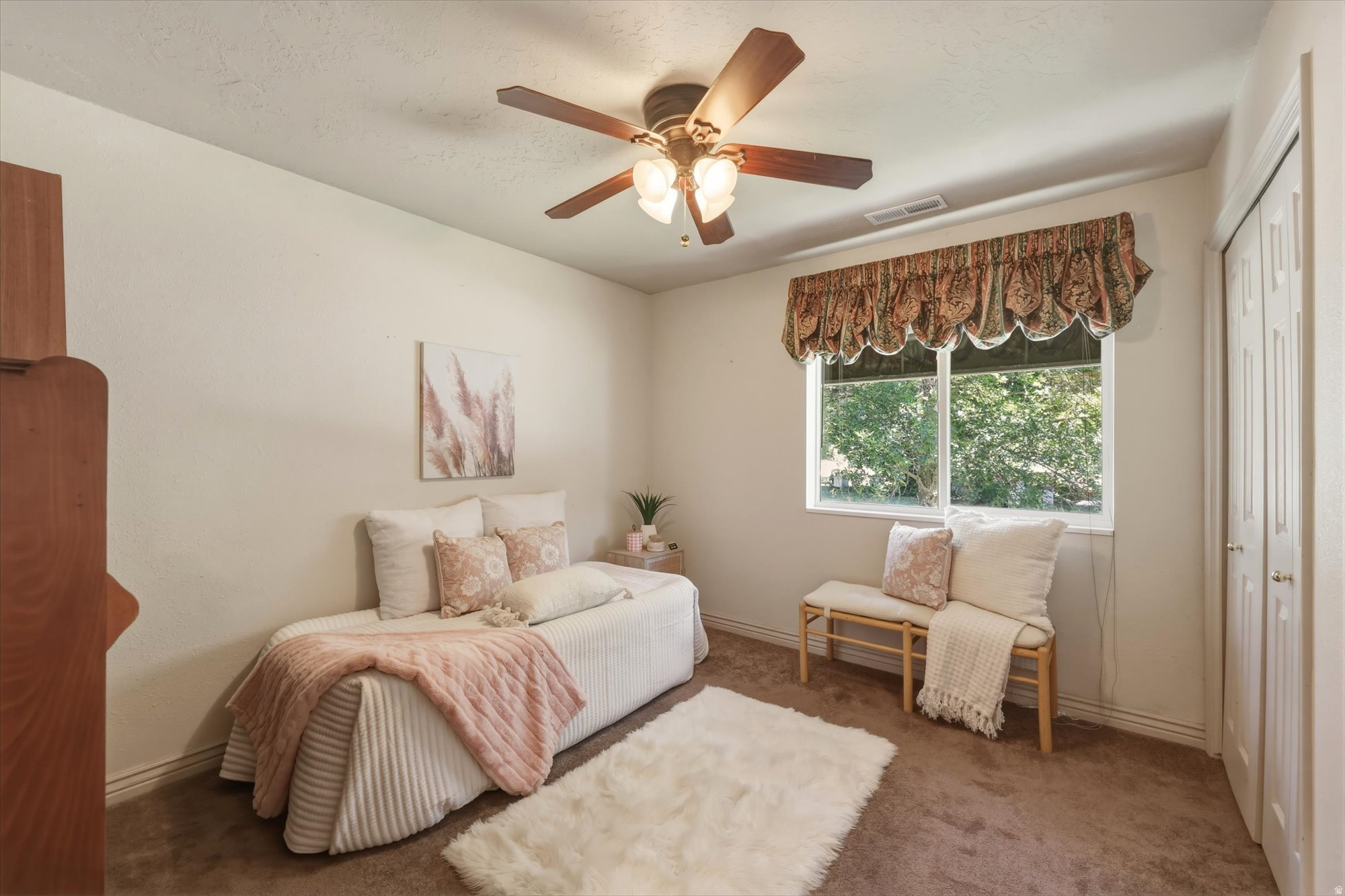 FRANKLIN PARK CONDO - Residential