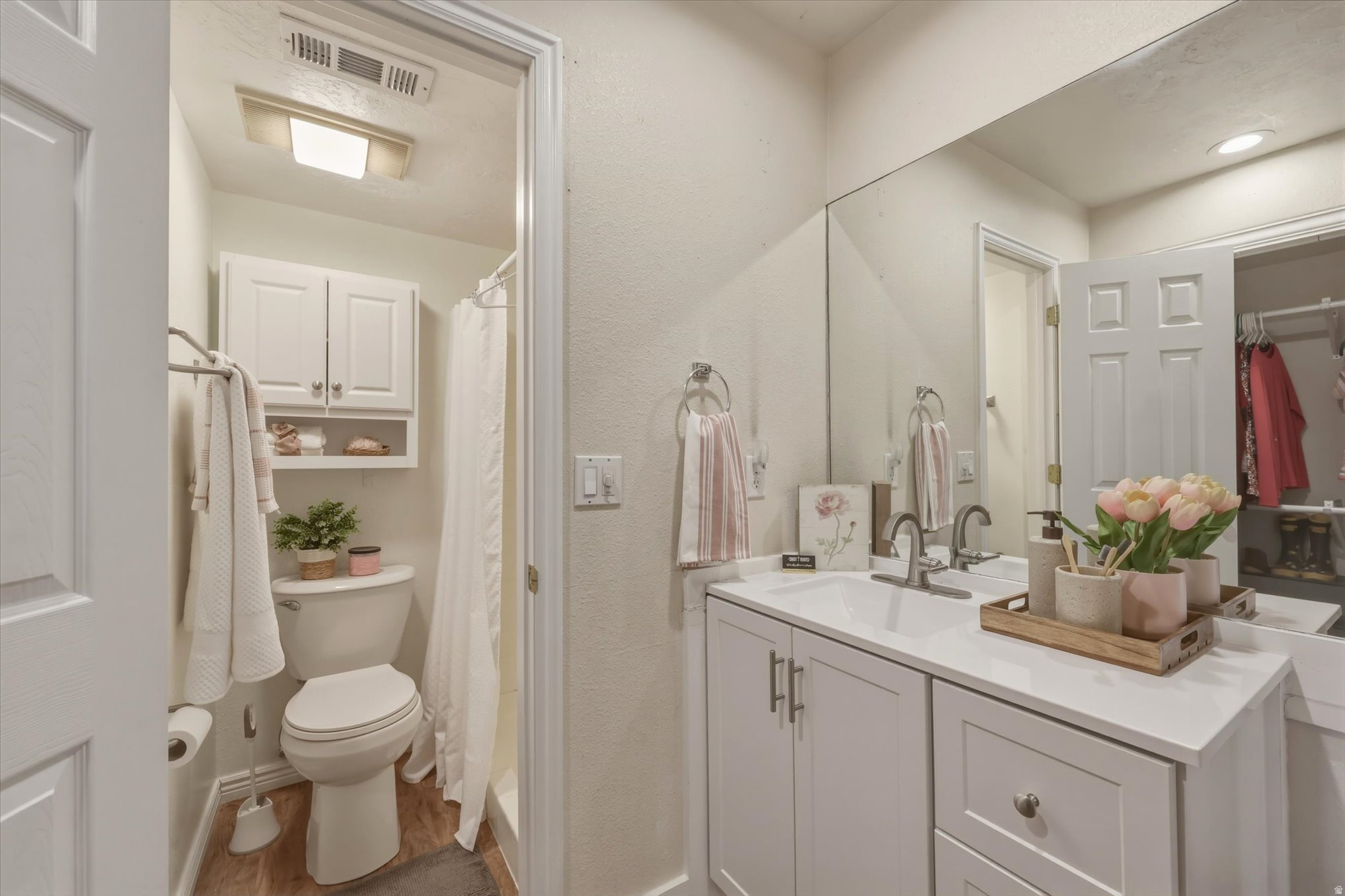 FRANKLIN PARK CONDO - Residential