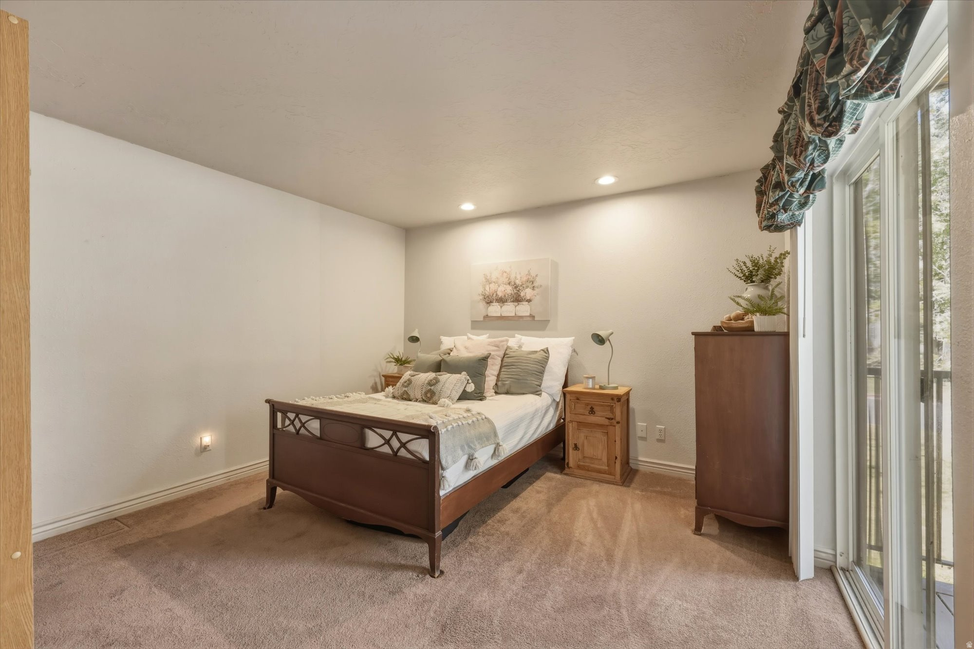 FRANKLIN PARK CONDO - Residential