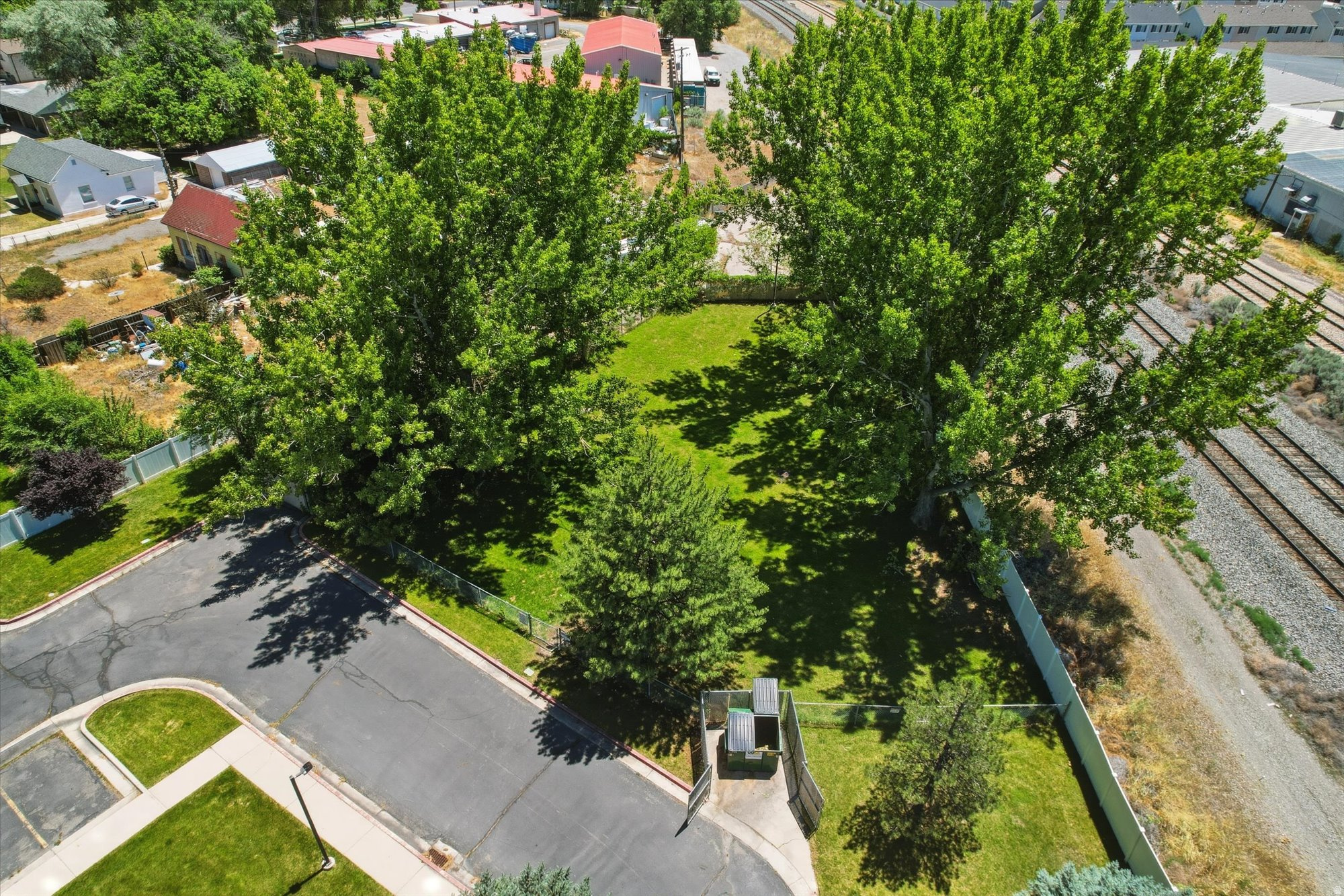 FRANKLIN PARK CONDO - Residential