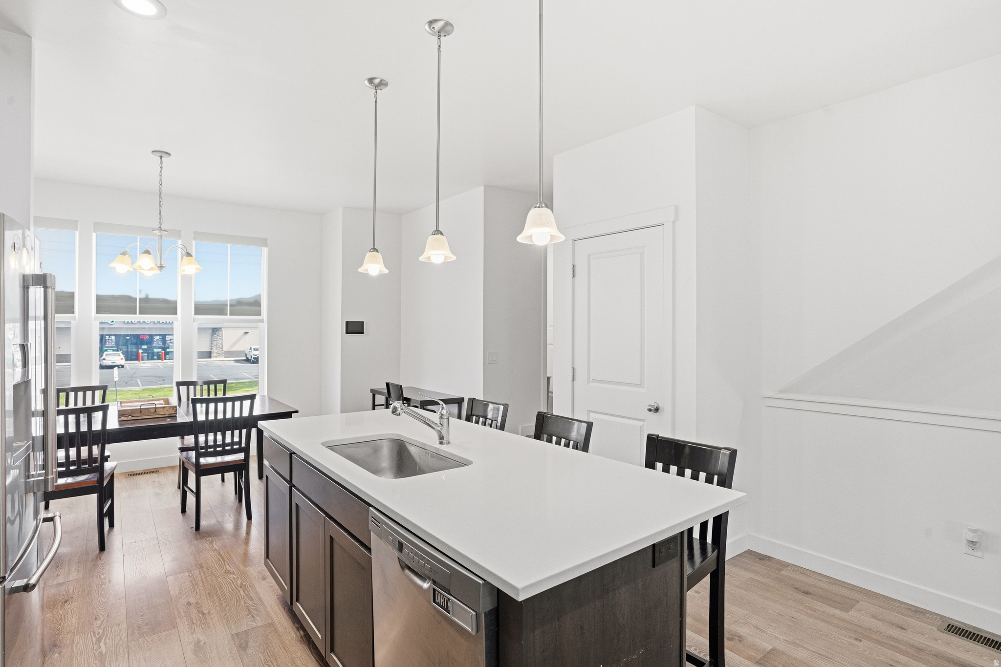 FAIRFIELD SQUARE - Residential