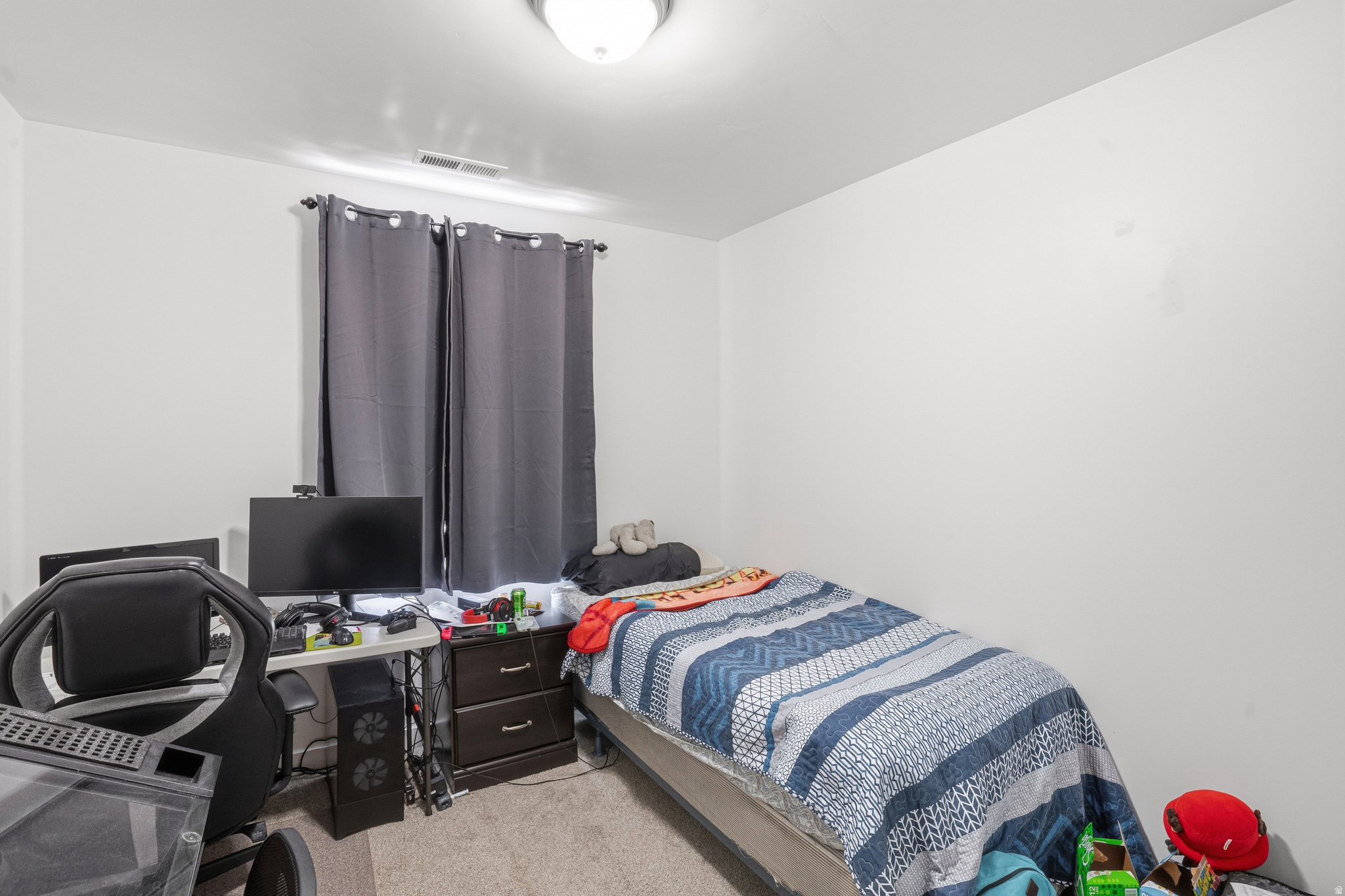 FAIRFIELD SQUARE - Residential