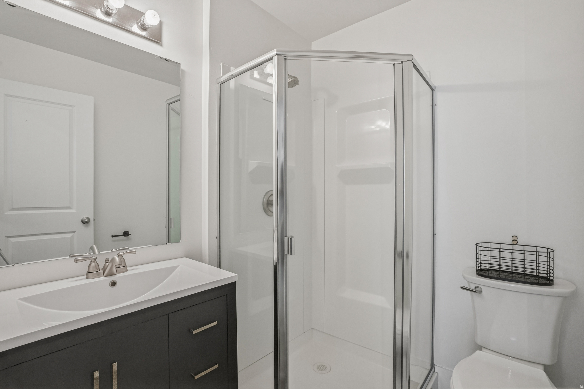 FAIRFIELD SQUARE - Residential