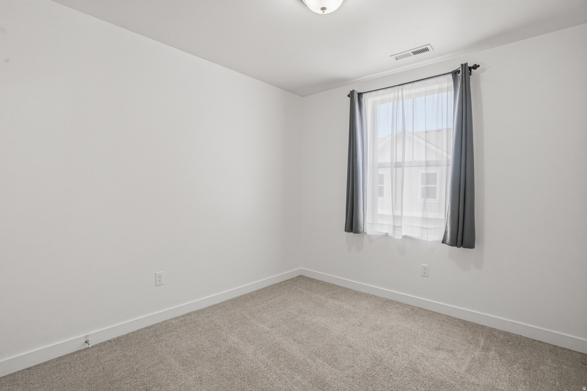 FAIRFIELD SQUARE - Residential