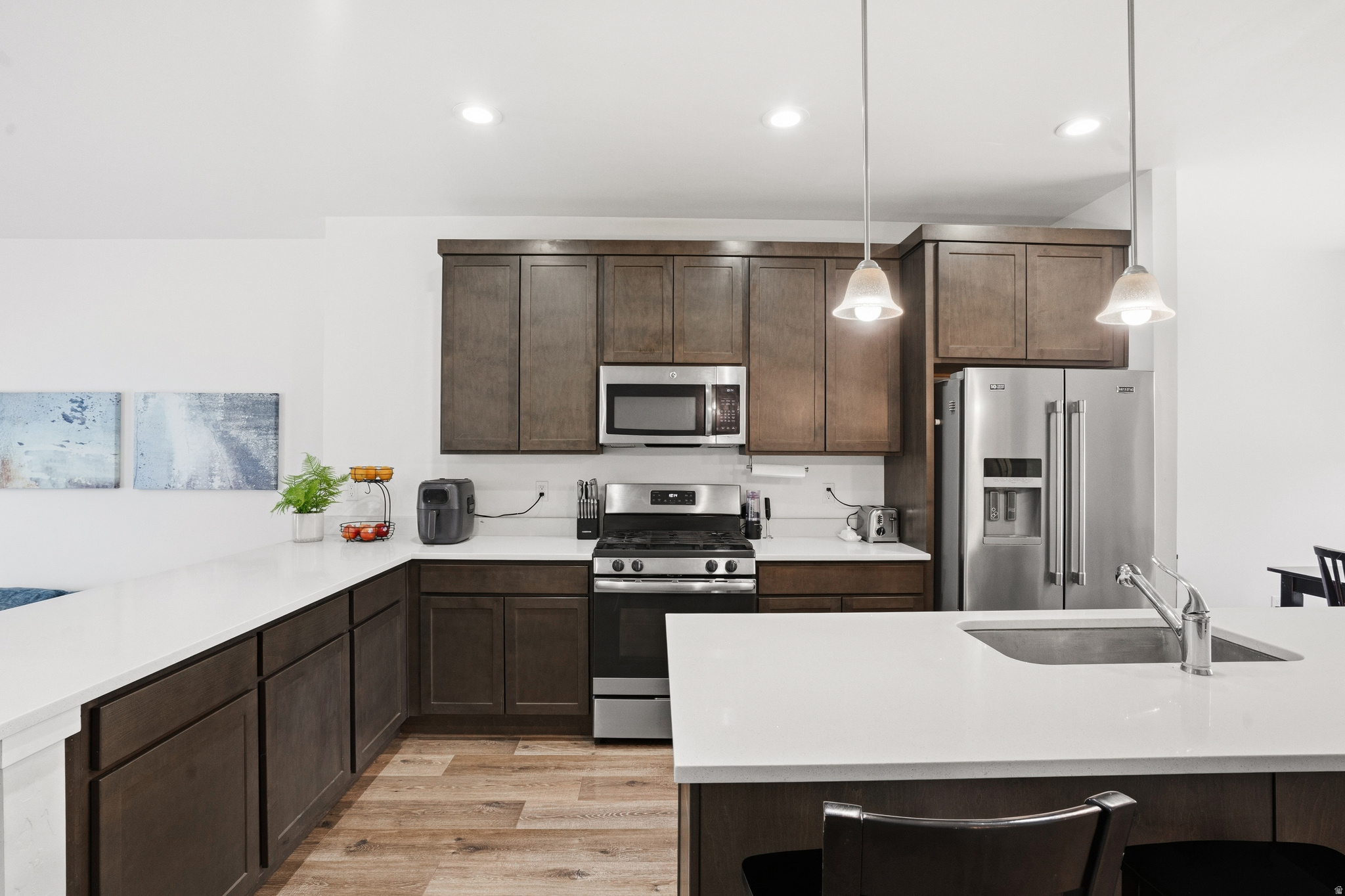 FAIRFIELD SQUARE - Residential