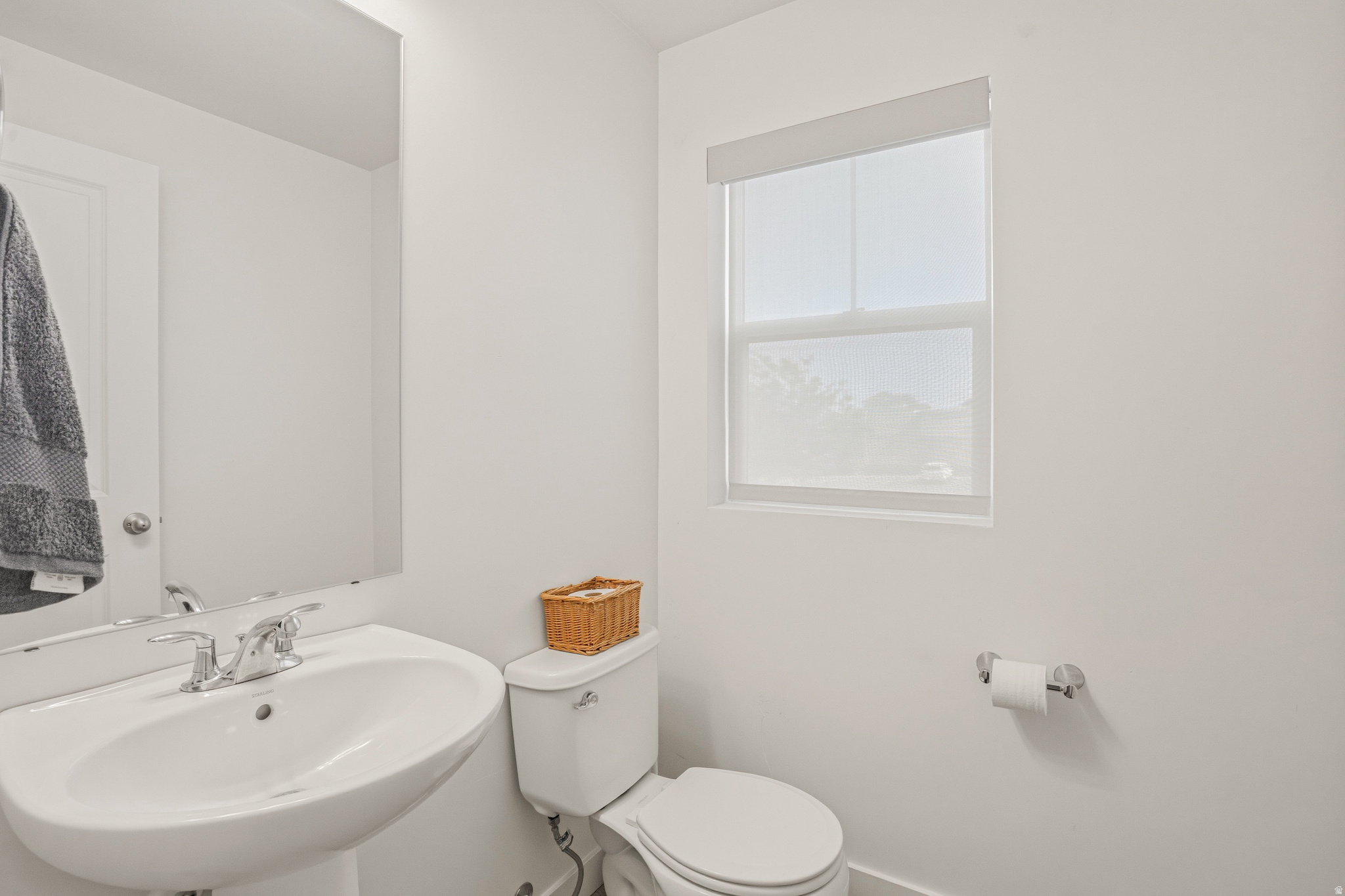 FAIRFIELD SQUARE - Residential