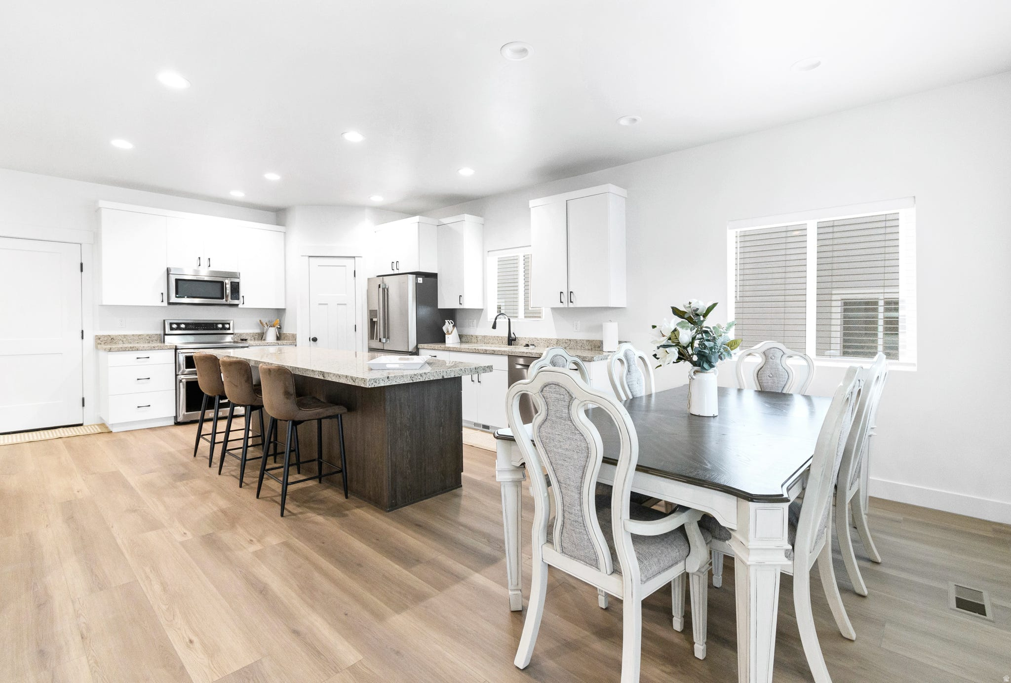 TOK DEVELOPMENT - Residential