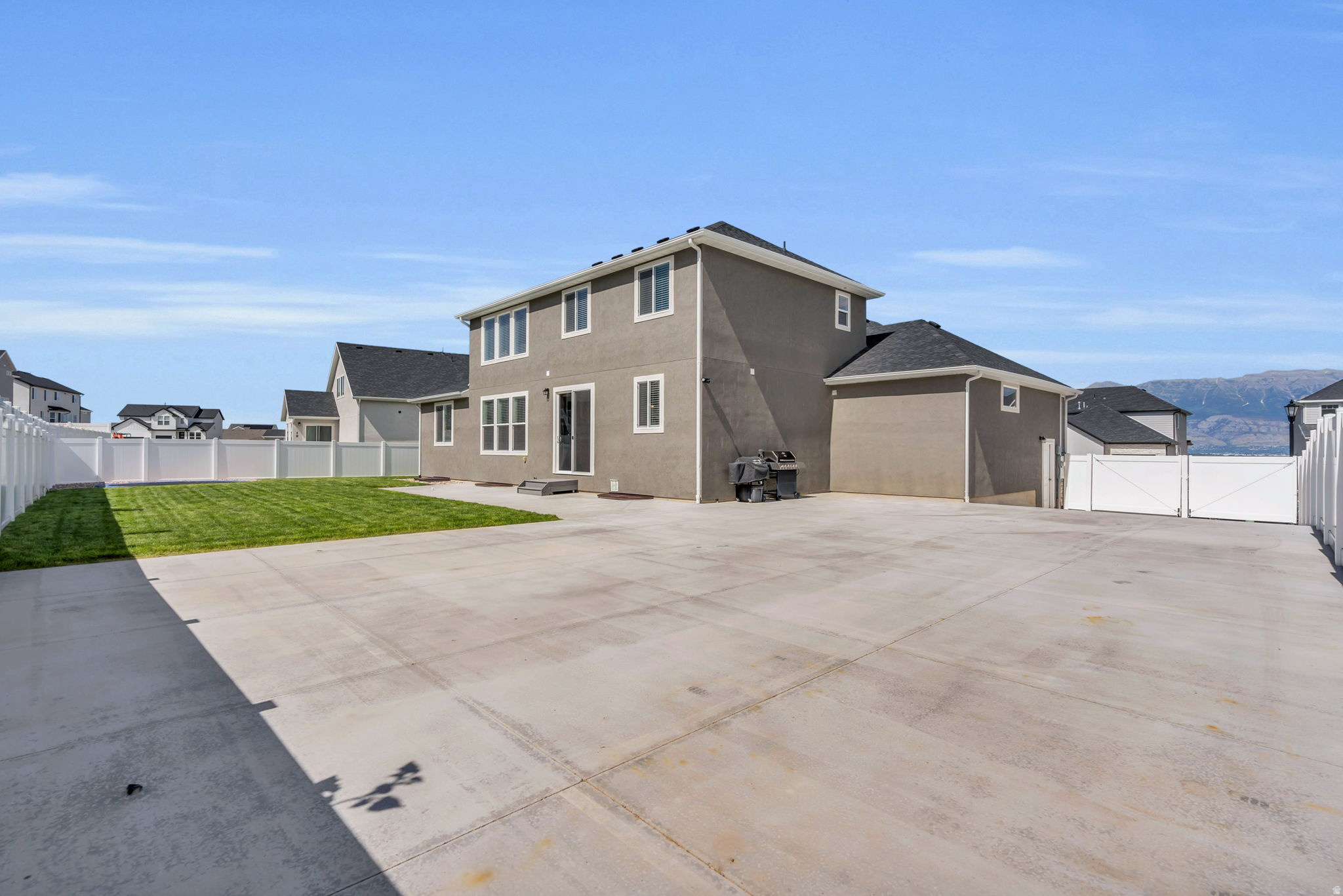 MALLARD BAY - Residential