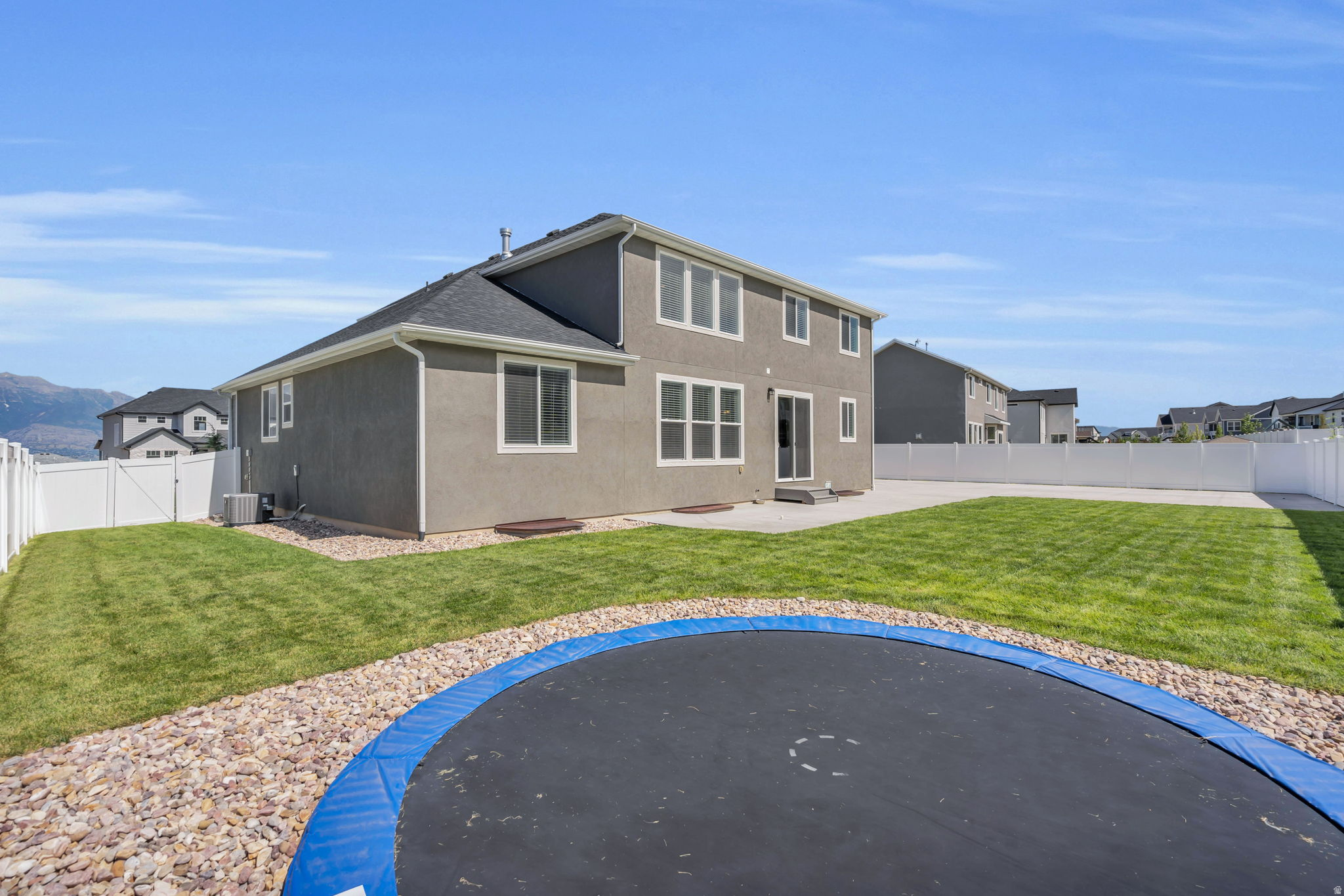 MALLARD BAY - Residential