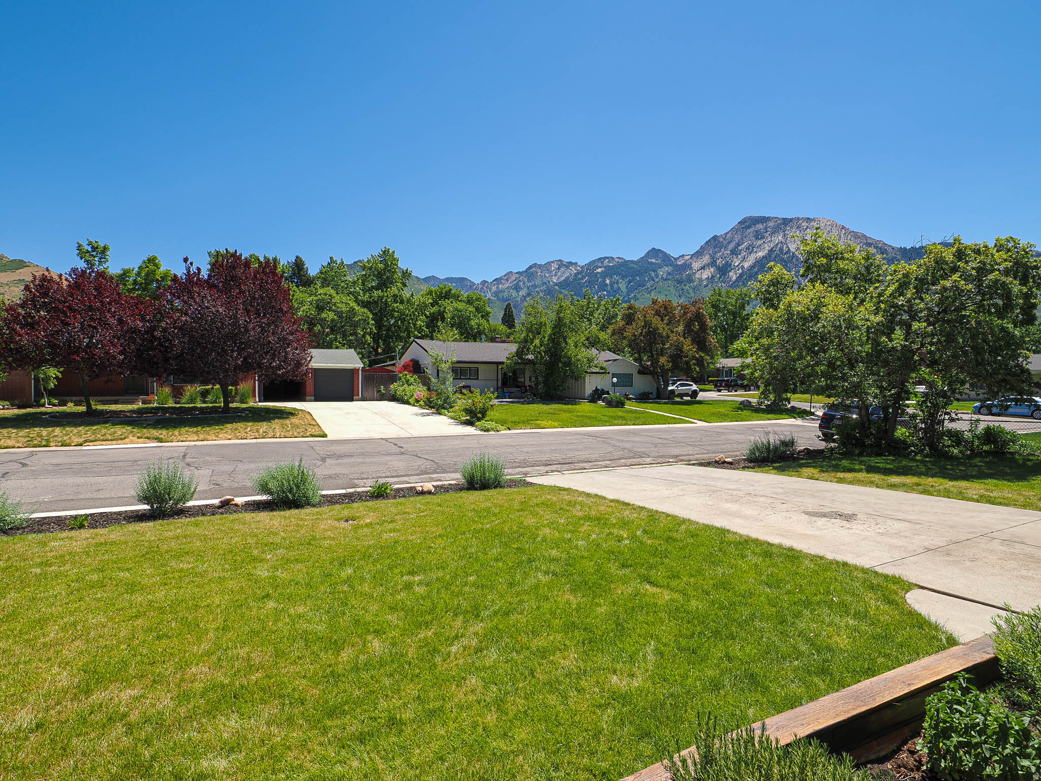 BON VIEW - Residential