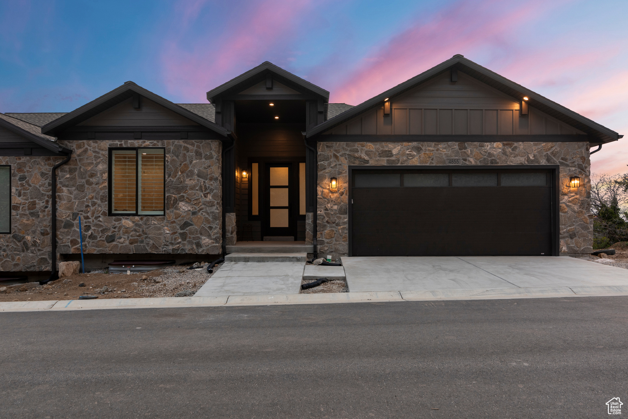 Modern elegance meets mountain charm in the new semi-custom Knollwood home with stunning views. The construction of this home began in August, 2025. Buyers can still customize the interior as long as they go under contract before those selections have been made.