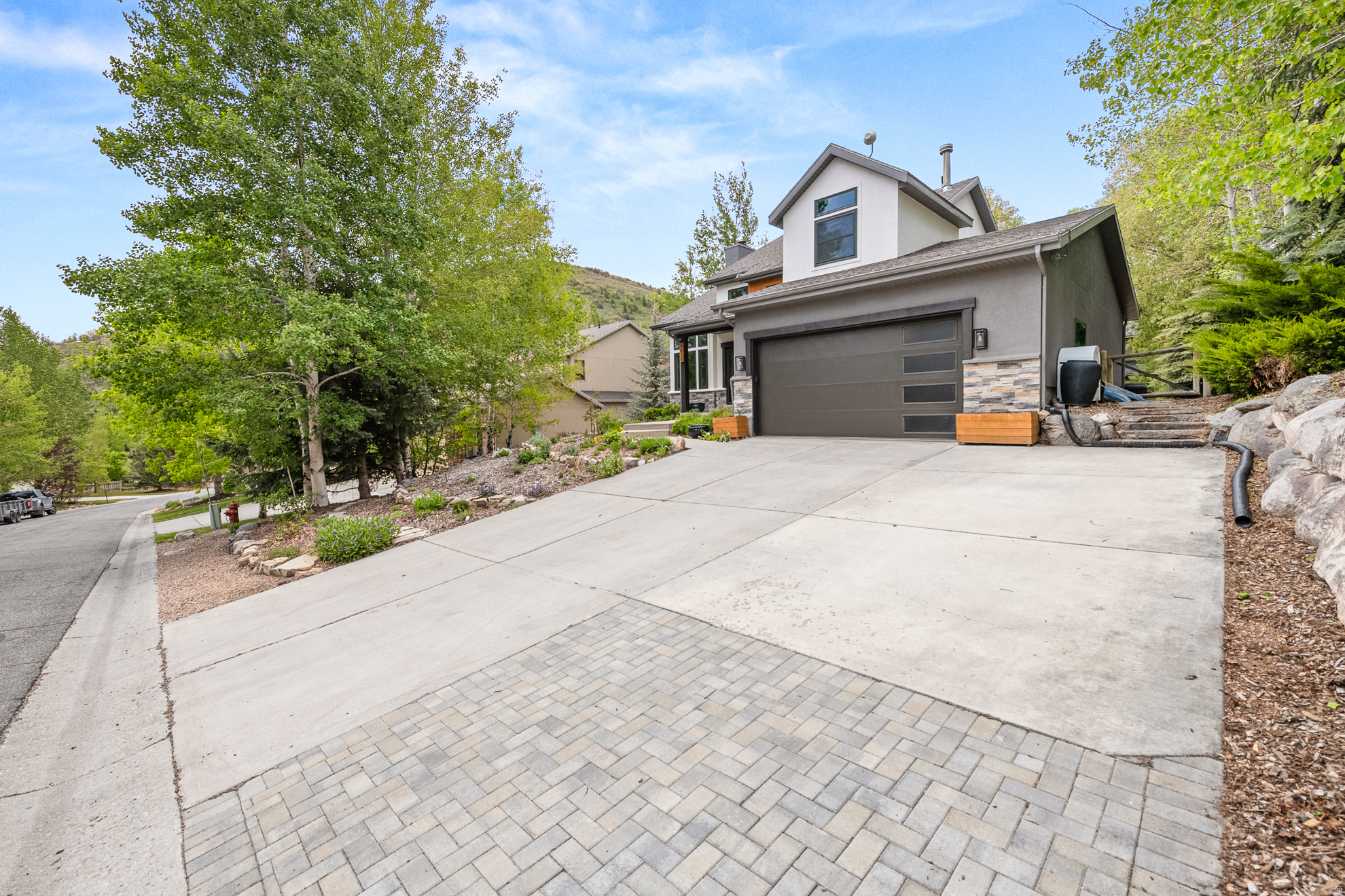 PINEBROOK SUBDIVISIO - Residential