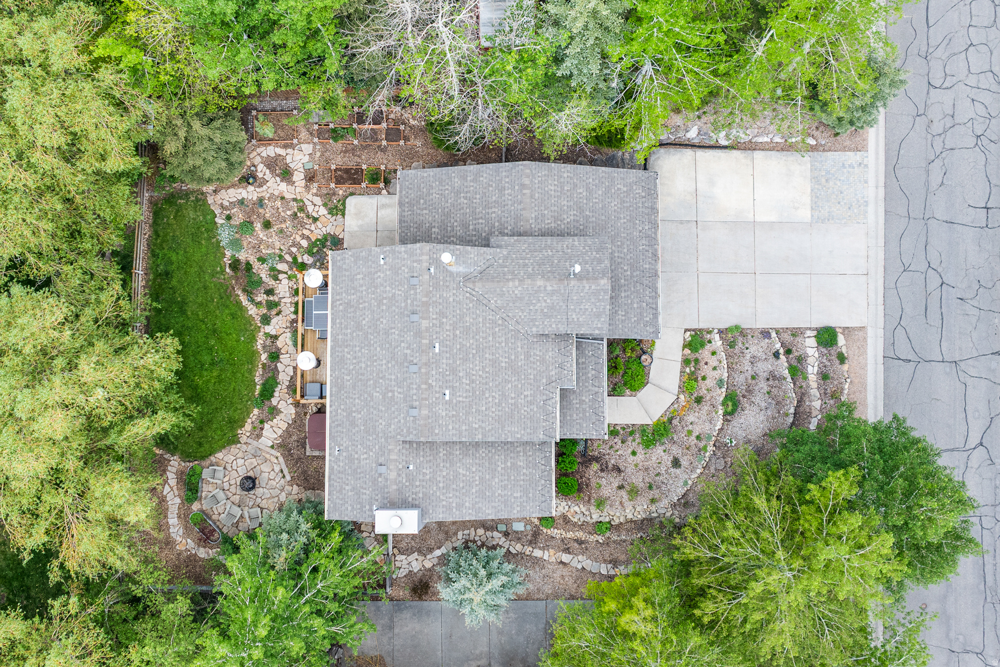 PINEBROOK SUBDIVISIO - Residential