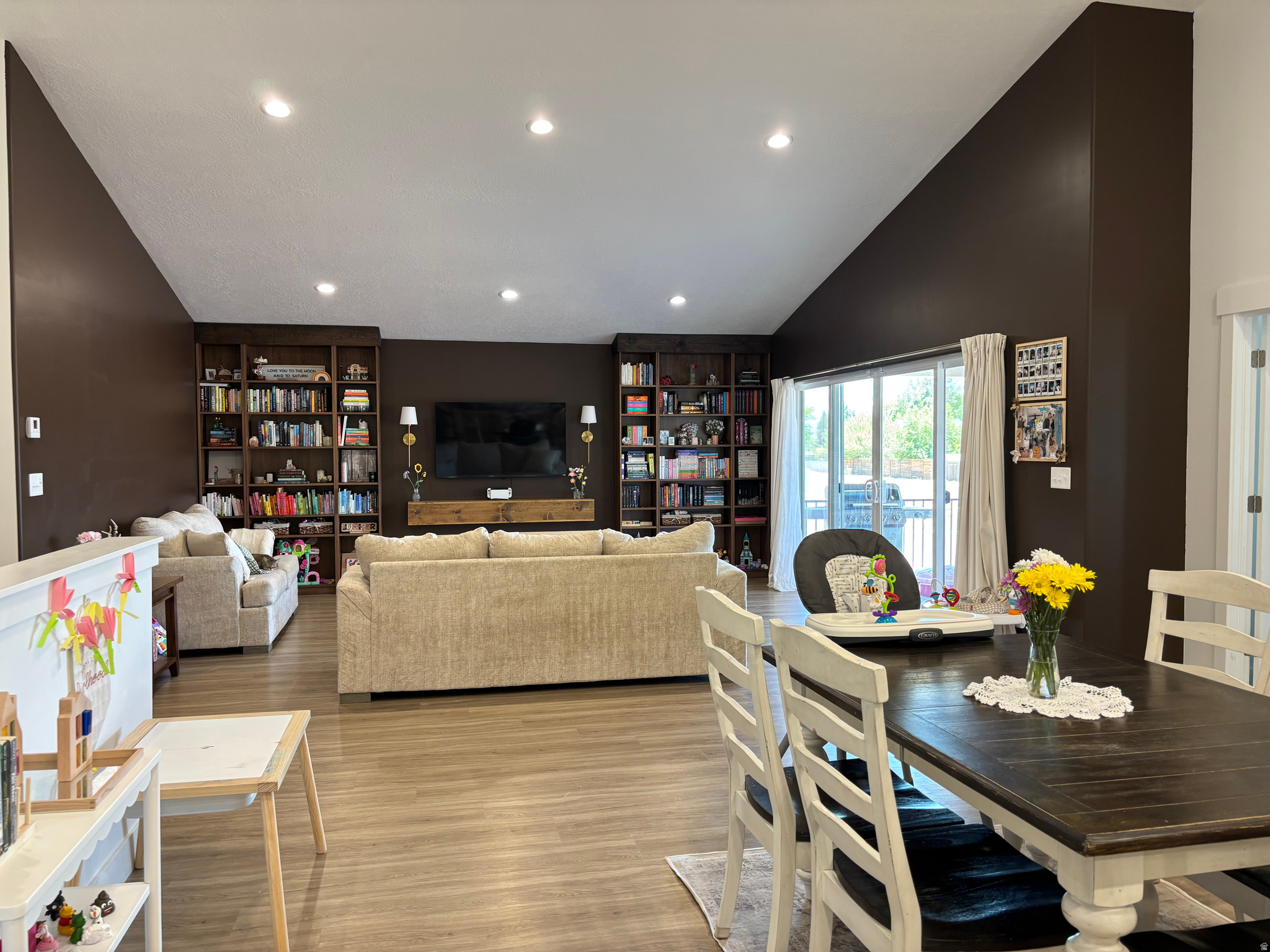 EAGLE POINT - Residential