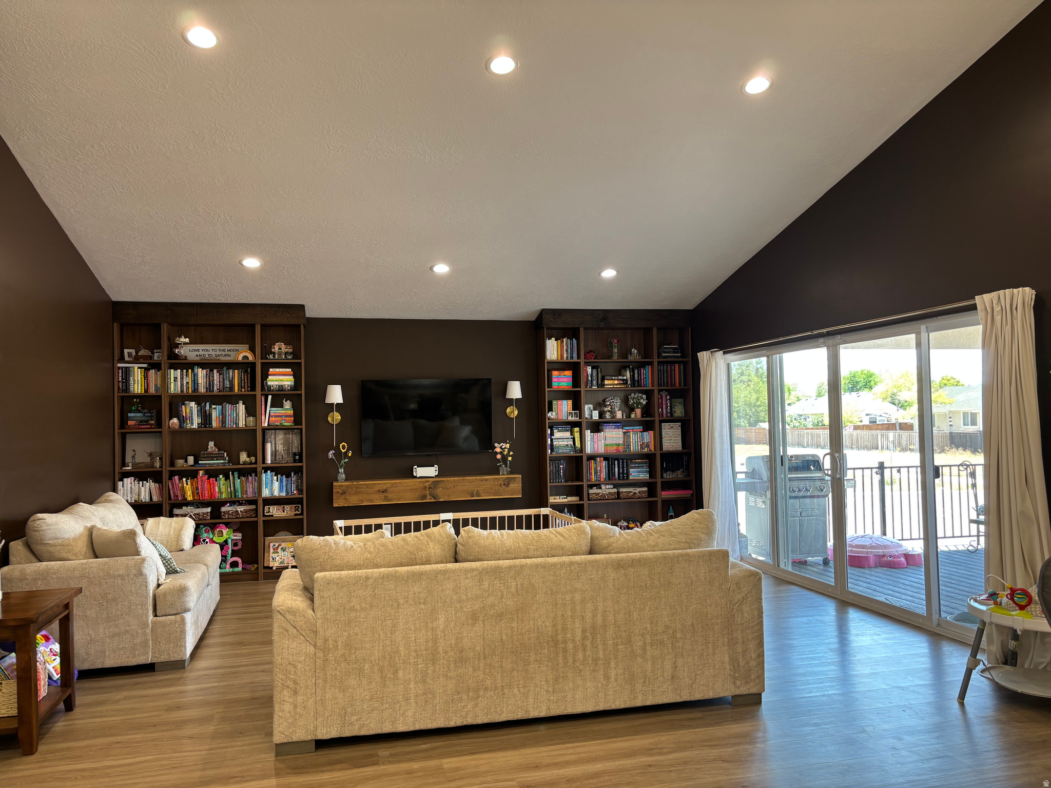 EAGLE POINT - Residential