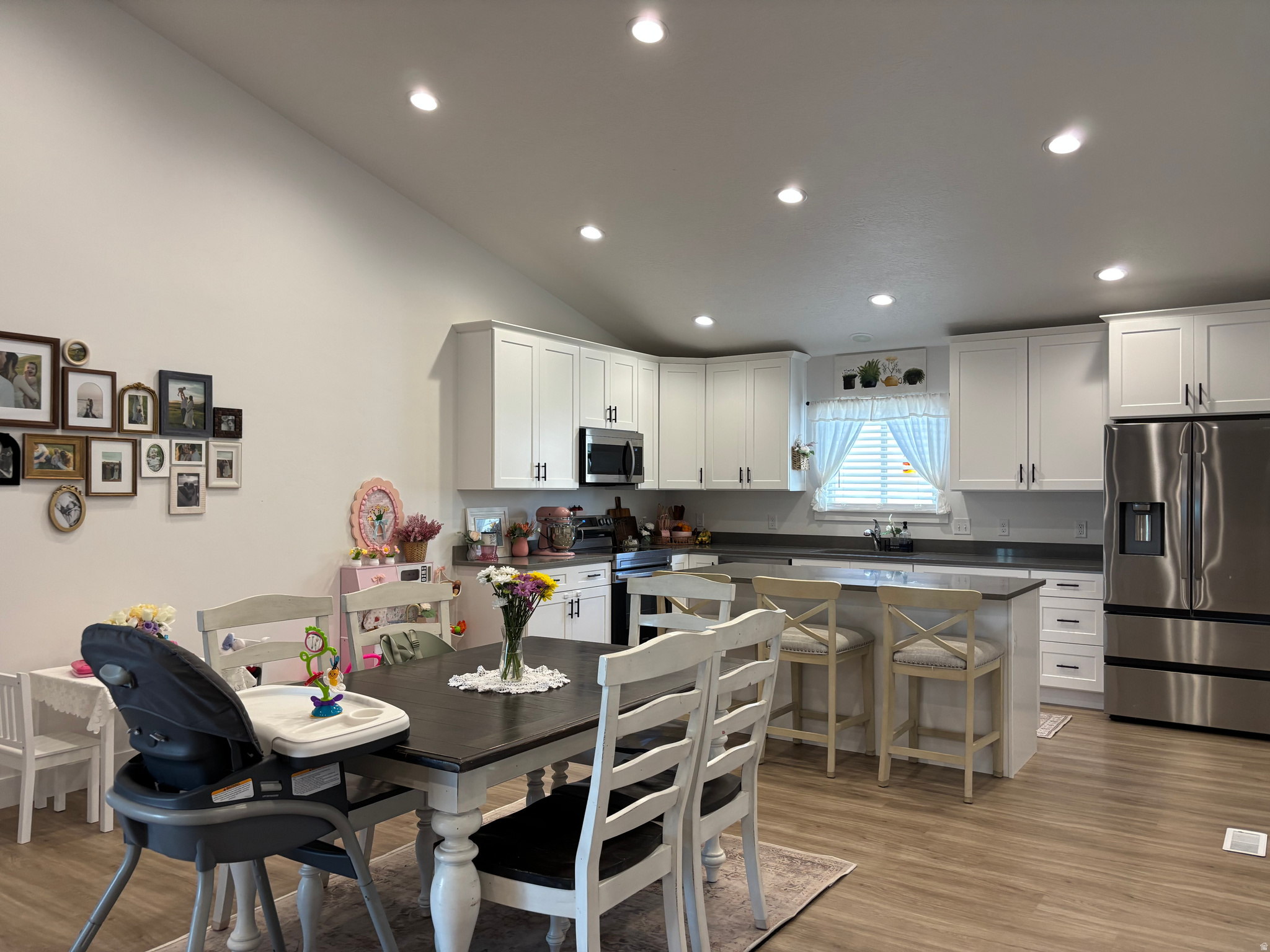 EAGLE POINT - Residential