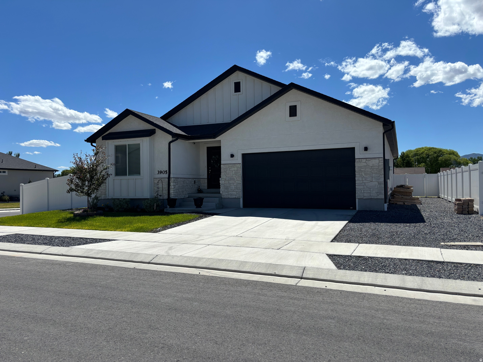 EAGLE POINT - Residential