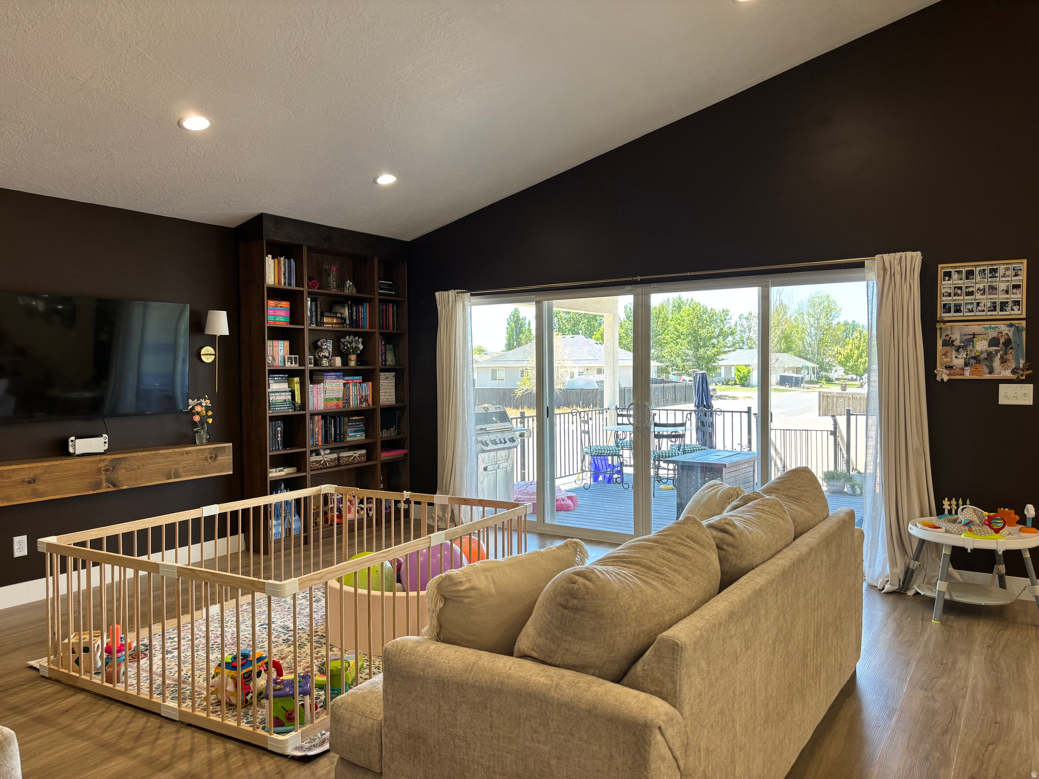 EAGLE POINT - Residential