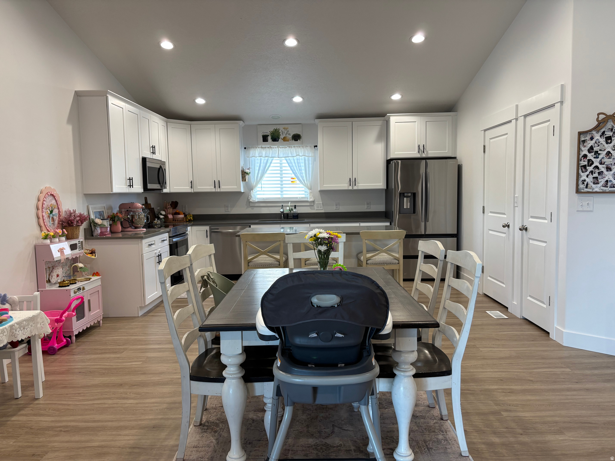 EAGLE POINT - Residential