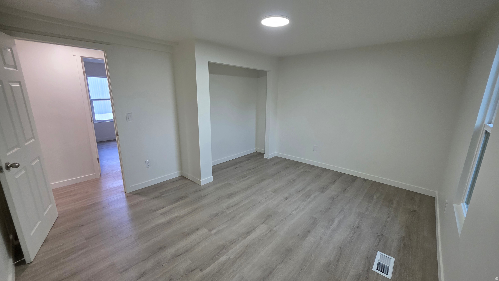 SANDEE VILLAGE - Residential