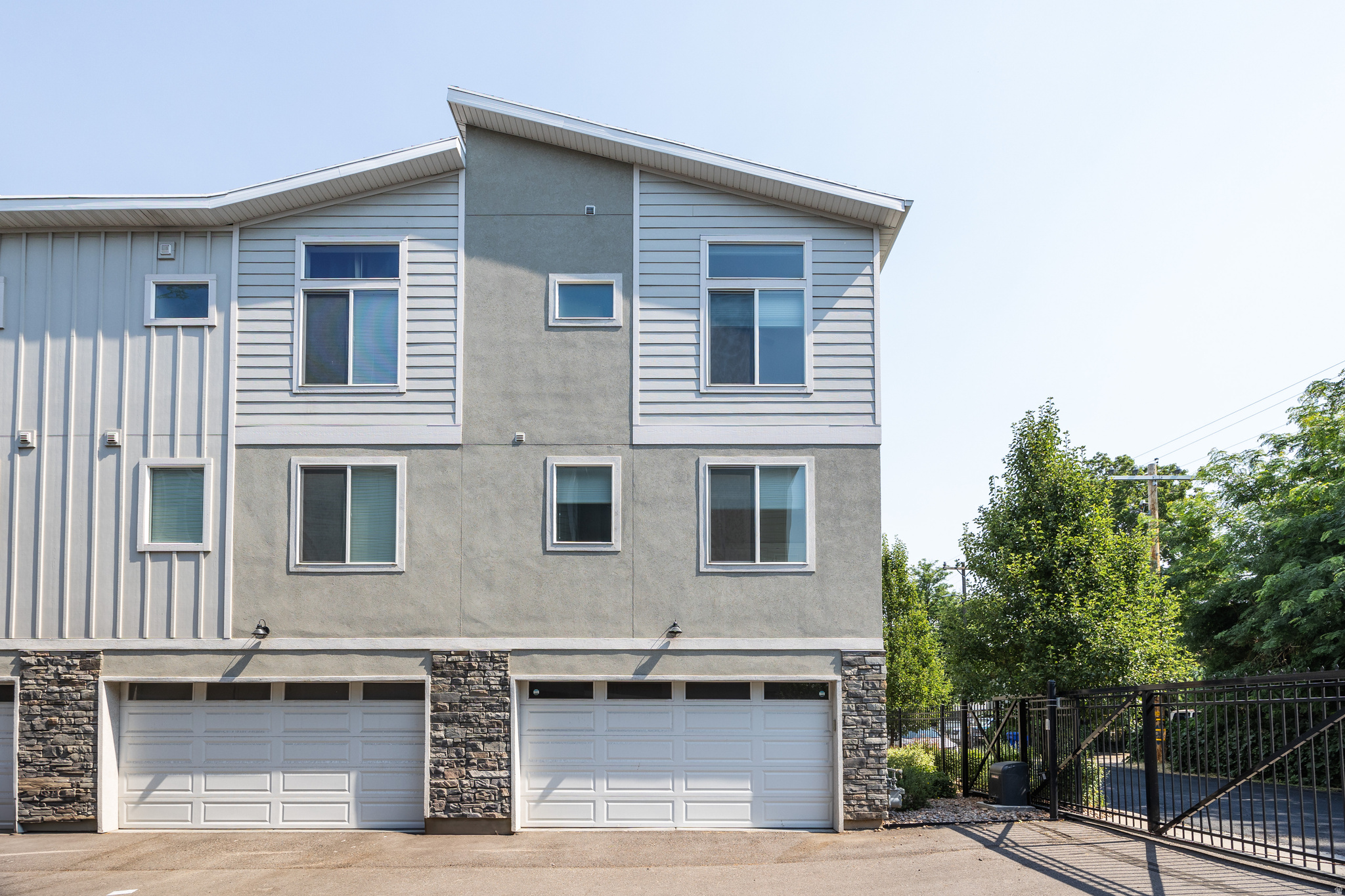 WEST TEMPLE - Residential