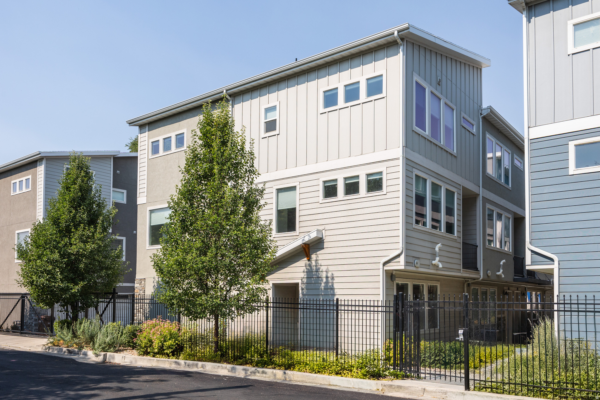 WEST TEMPLE - Residential
