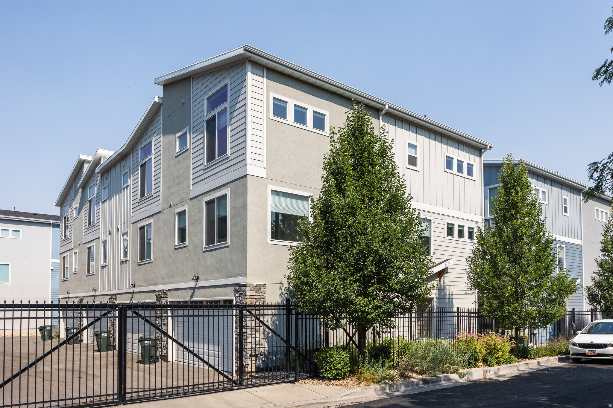 WEST TEMPLE - Residential