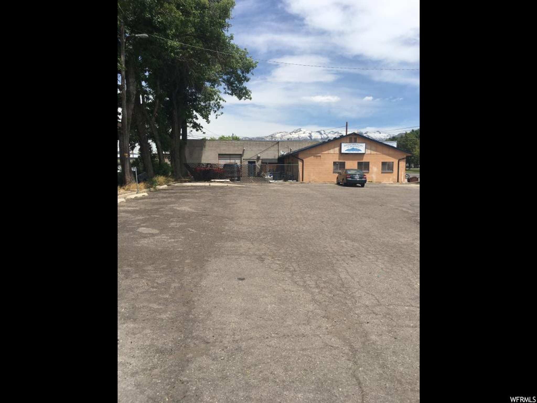 This mechanic shop offers close proximity to State Street in American Fork UT. Landlord will be on site and will occupy 1163 SF. The available space offers 2765 of warehouse/mechanic shop. There are 5 bay doors.
