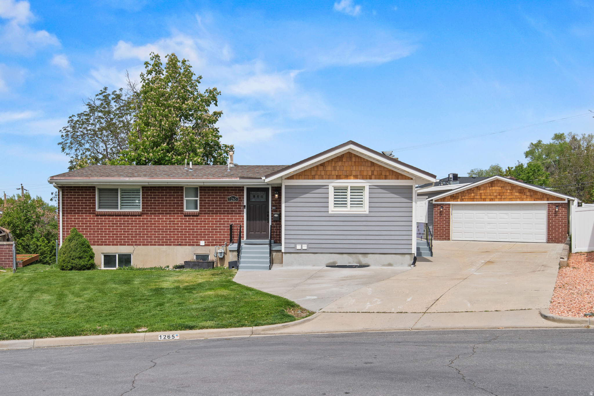 CRESTWOOD SUB - Residential