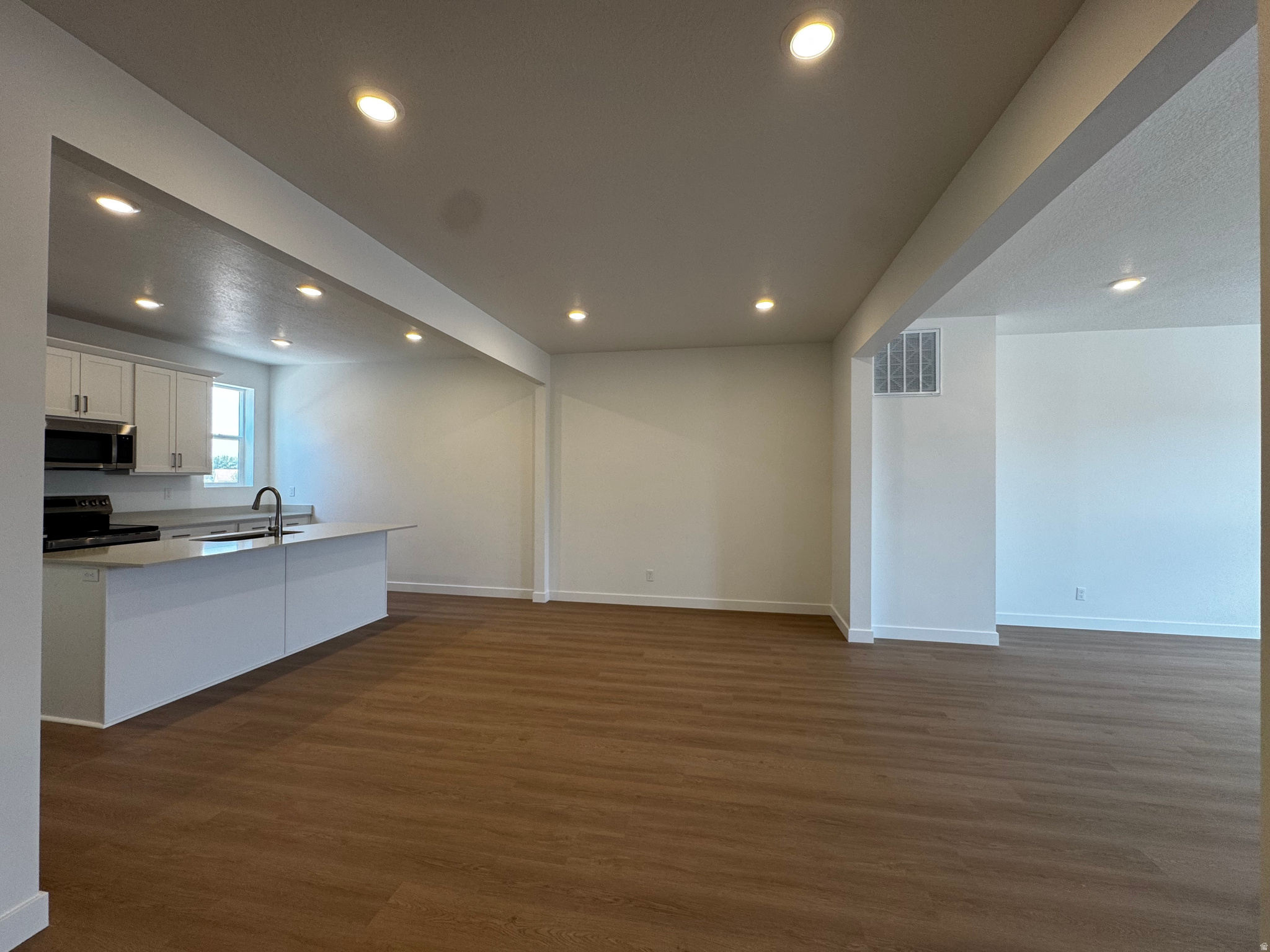 TRAILSIDE - Residential