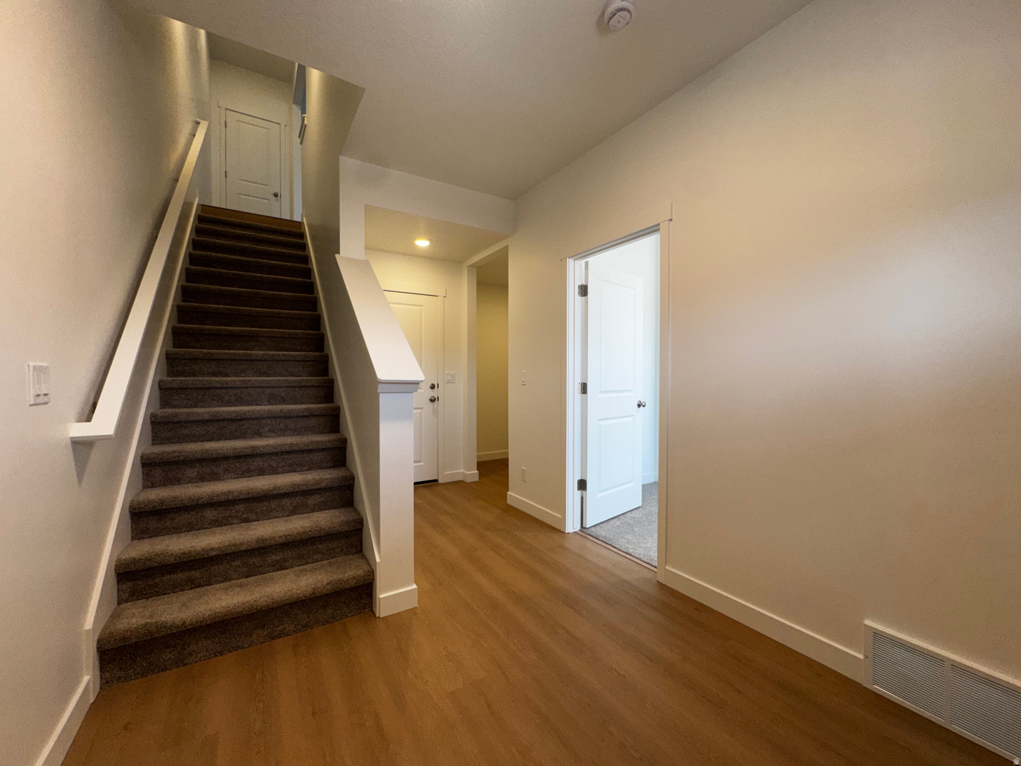 TRAILSIDE - Residential