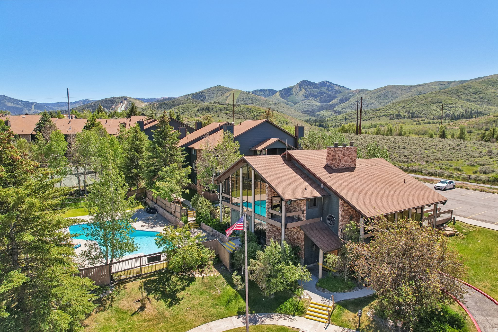 POWDERWOOD - Residential