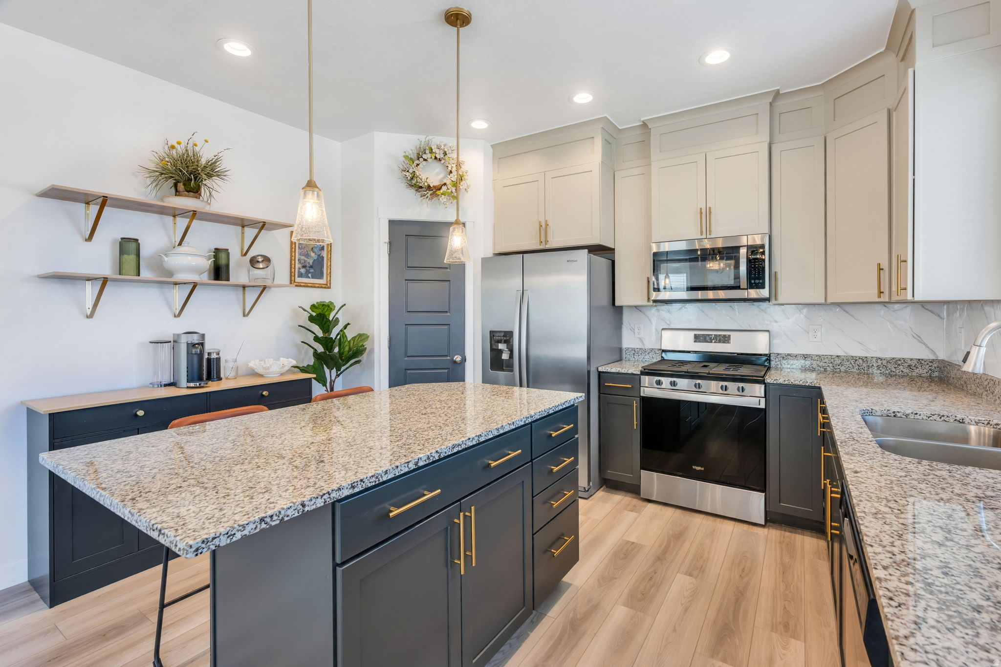 JESSIES BROOK - Residential